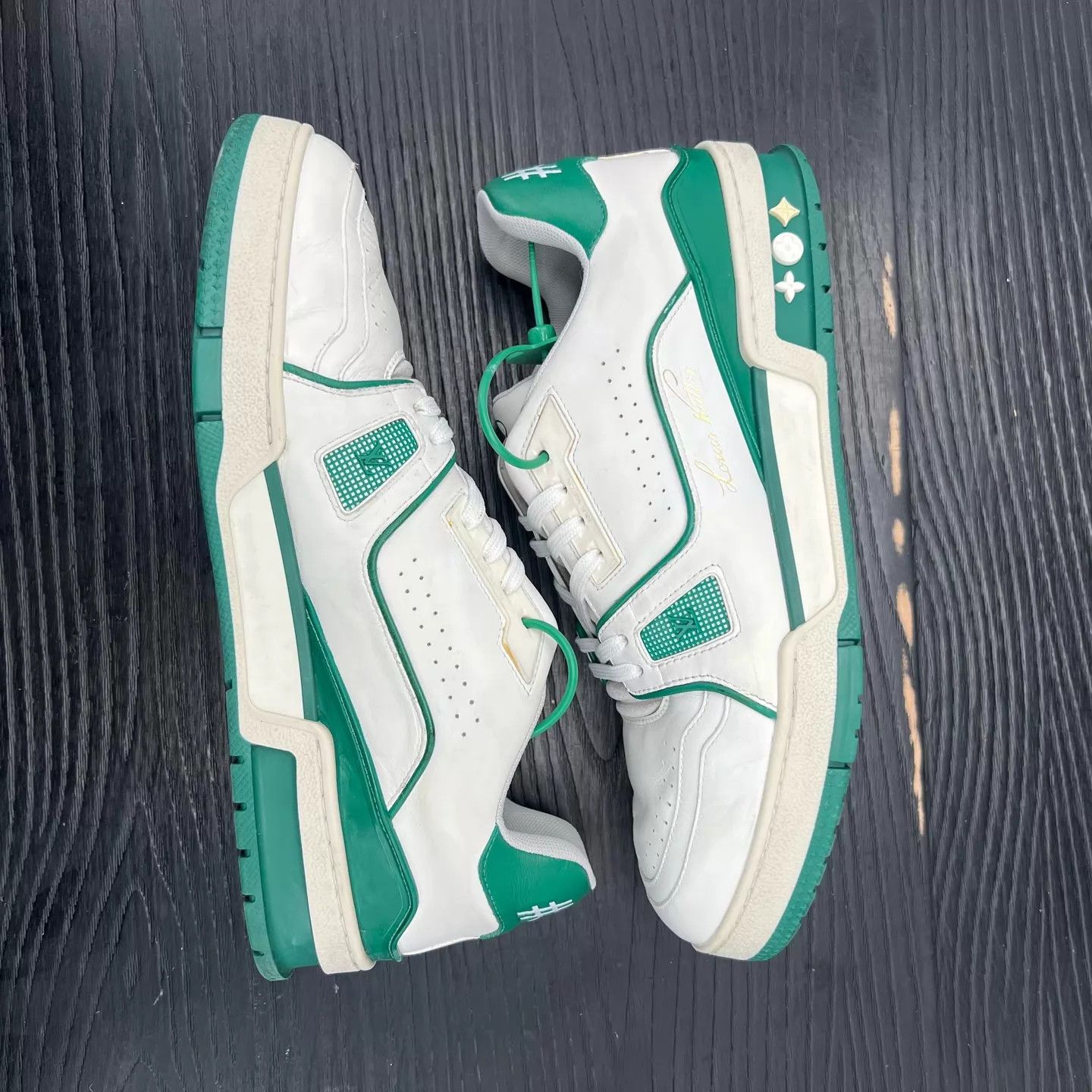 Louis Vuitton LV OG Trainer White Green UK7/EUR41 Size US 8 / EU 41 - 3 Thumbnail
