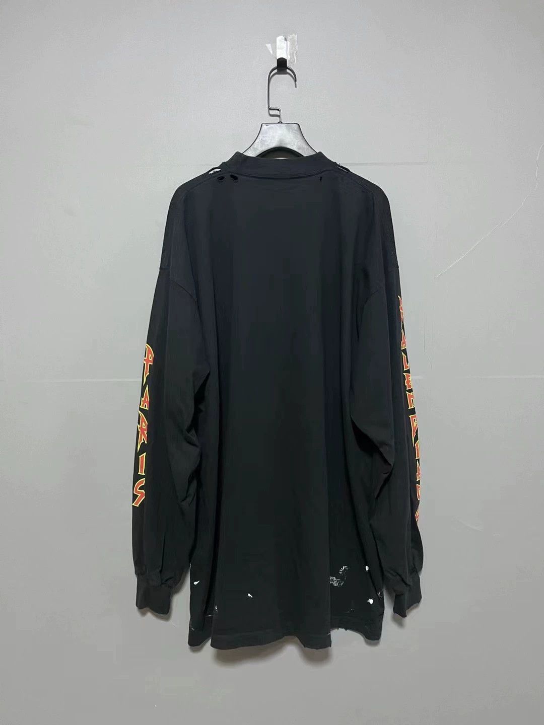 Balenciaga Balenciaga Balenciaga destroys rock lightning logo long sl Size US M / EU 48-50 / 2 - 2 Thumbnail