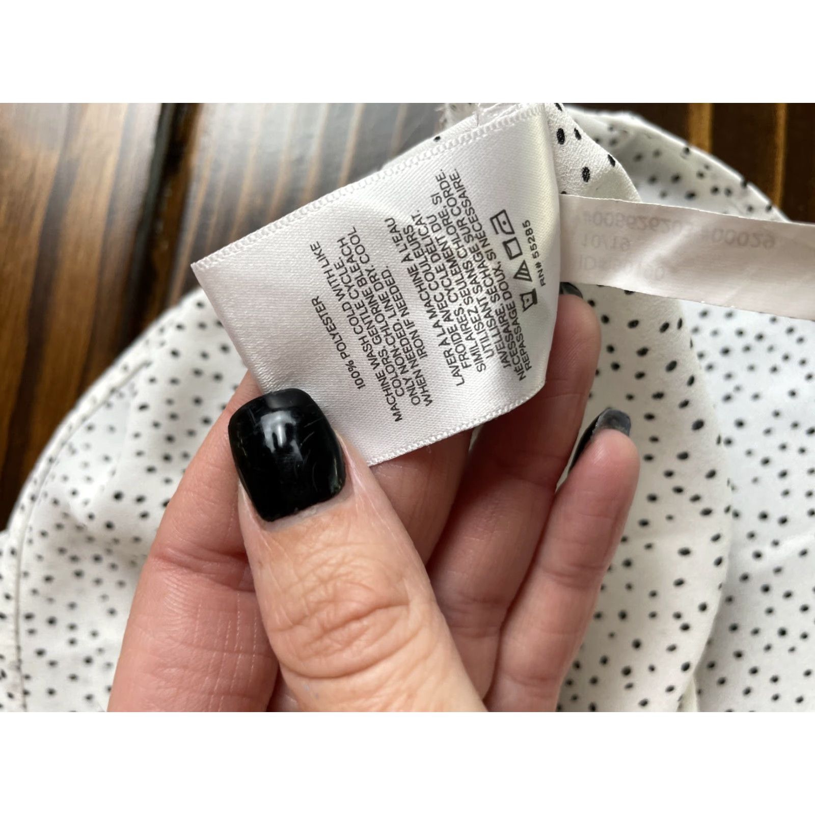 Express Express Shirt Women’s XS White Polka Dot Ruffle Mock neck Flutter Sleeve Standard Fit Size XS / US 0-2 / IT 36-38 - 6 Thumbnail