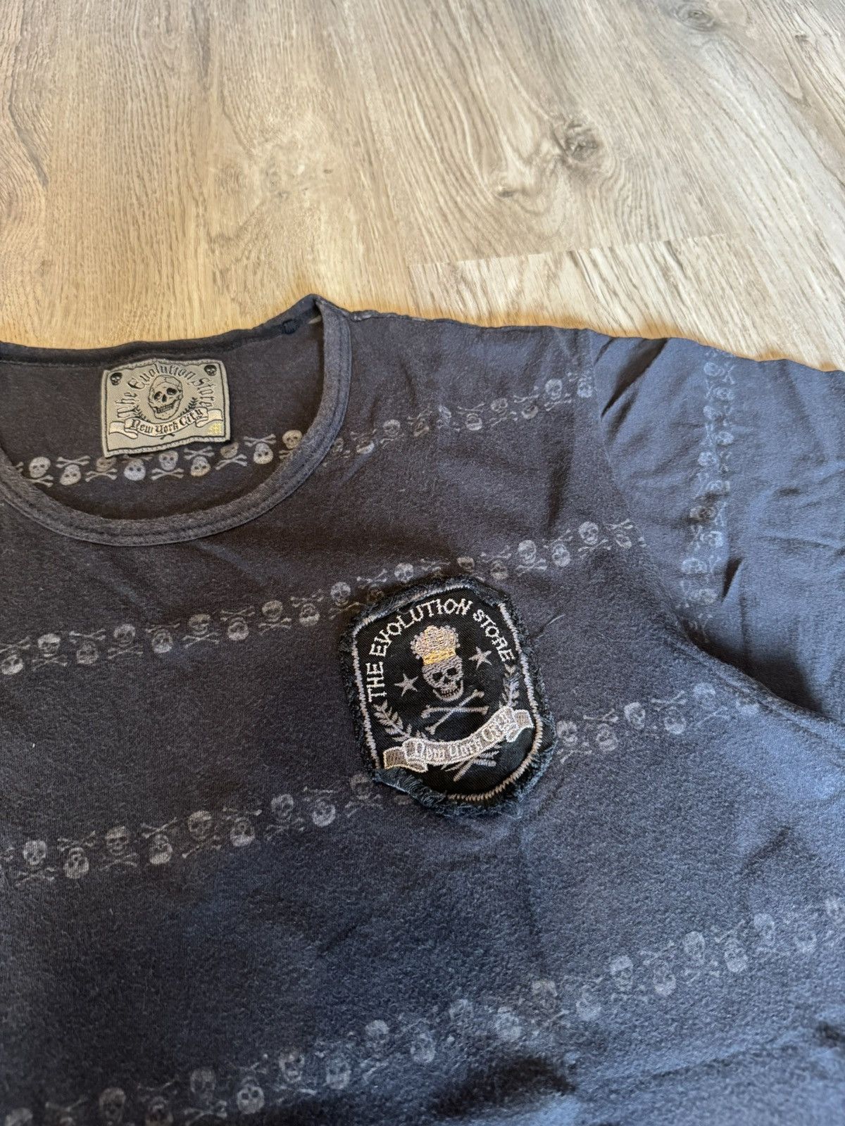 Japanese Brand JAPANESE STYLE BONE & SKULL MOTIF LIKE LGB T SHIRT Size US M / EU 48-50 / 2 - 3 Thumbnail
