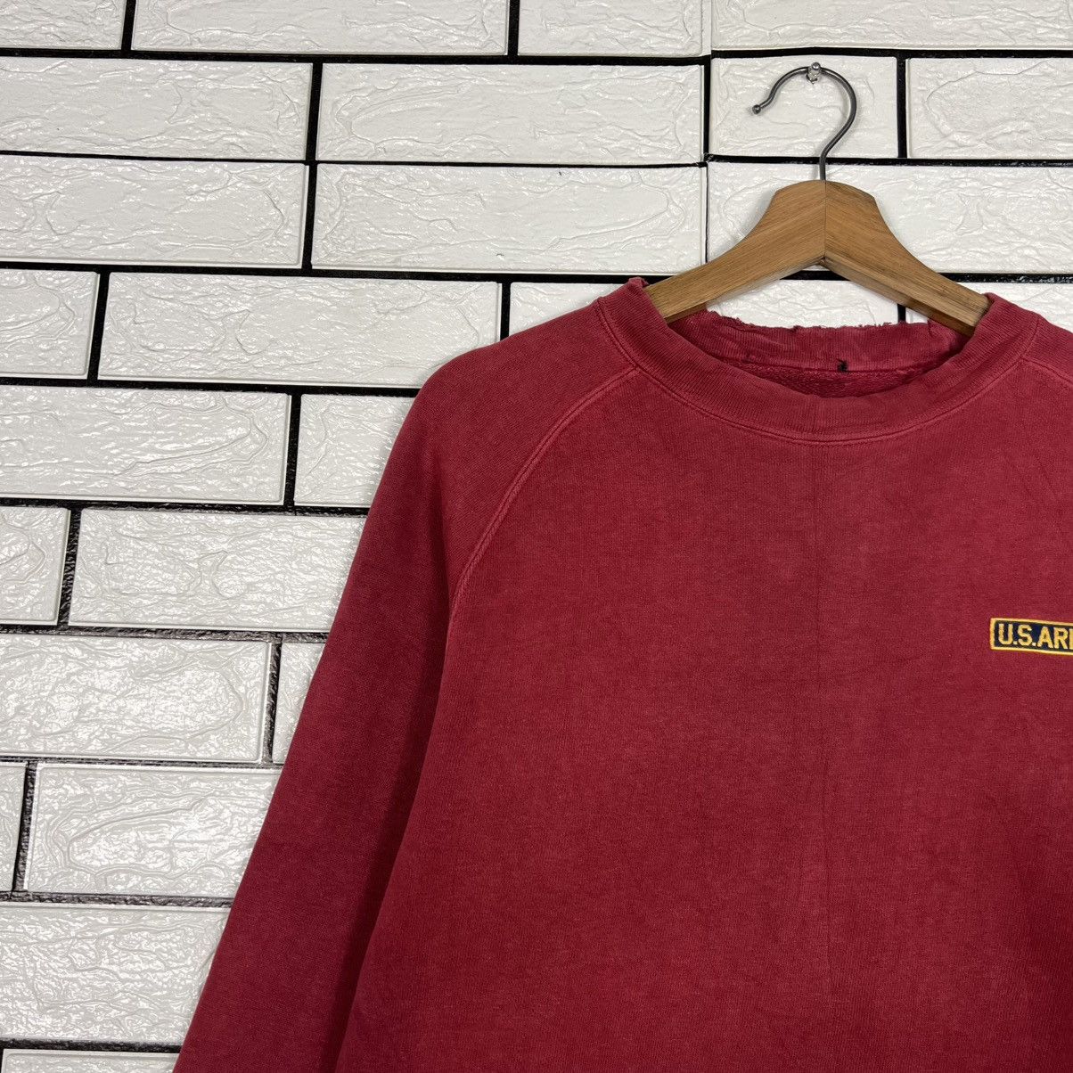 Vintage New Town City Concept Big Logo Sweatshirt US ARMY #4301-C195 Size US M / EU 48-50 / 2 - 6 Thumbnail