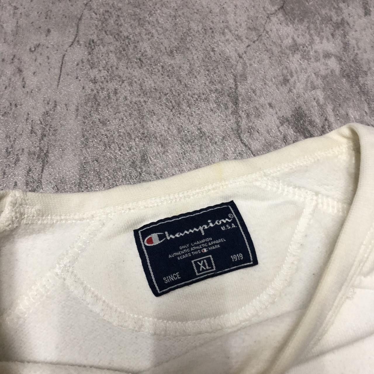 Champion White Champion sweatshirt with a small stain Size XL / US 12-14 / IT 48-50 - 7 Thumbnail