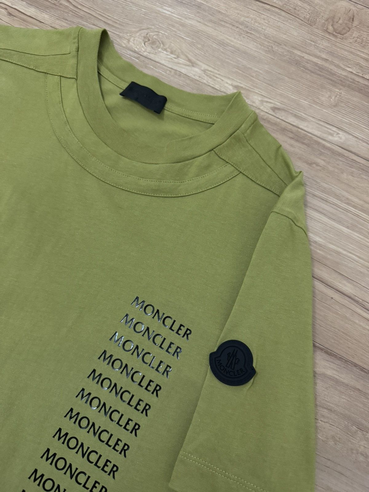 Moncler Moncler Green Paneled Tshirt Size US M / EU 48-50 / 2 - 4 Thumbnail