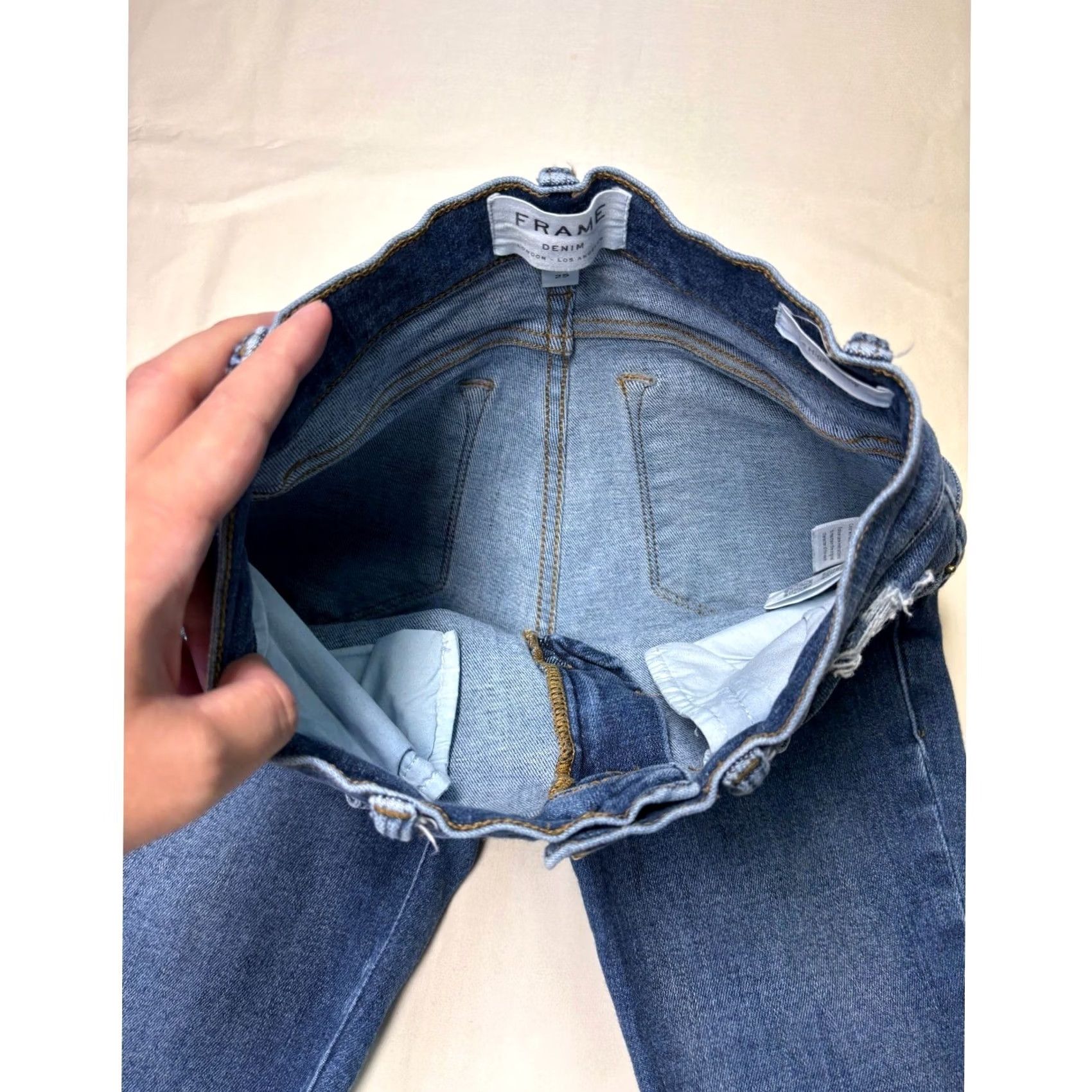 Frame FRAME Le High Skinny Jeans Saxon Blue Distressed Denim Womens High Rise Slim 5-Pocket Zipper Logo Cotton Blend Spandex Wearable Everyday Jeans Womens Size 42" / US 20 - 4 Thumbnail