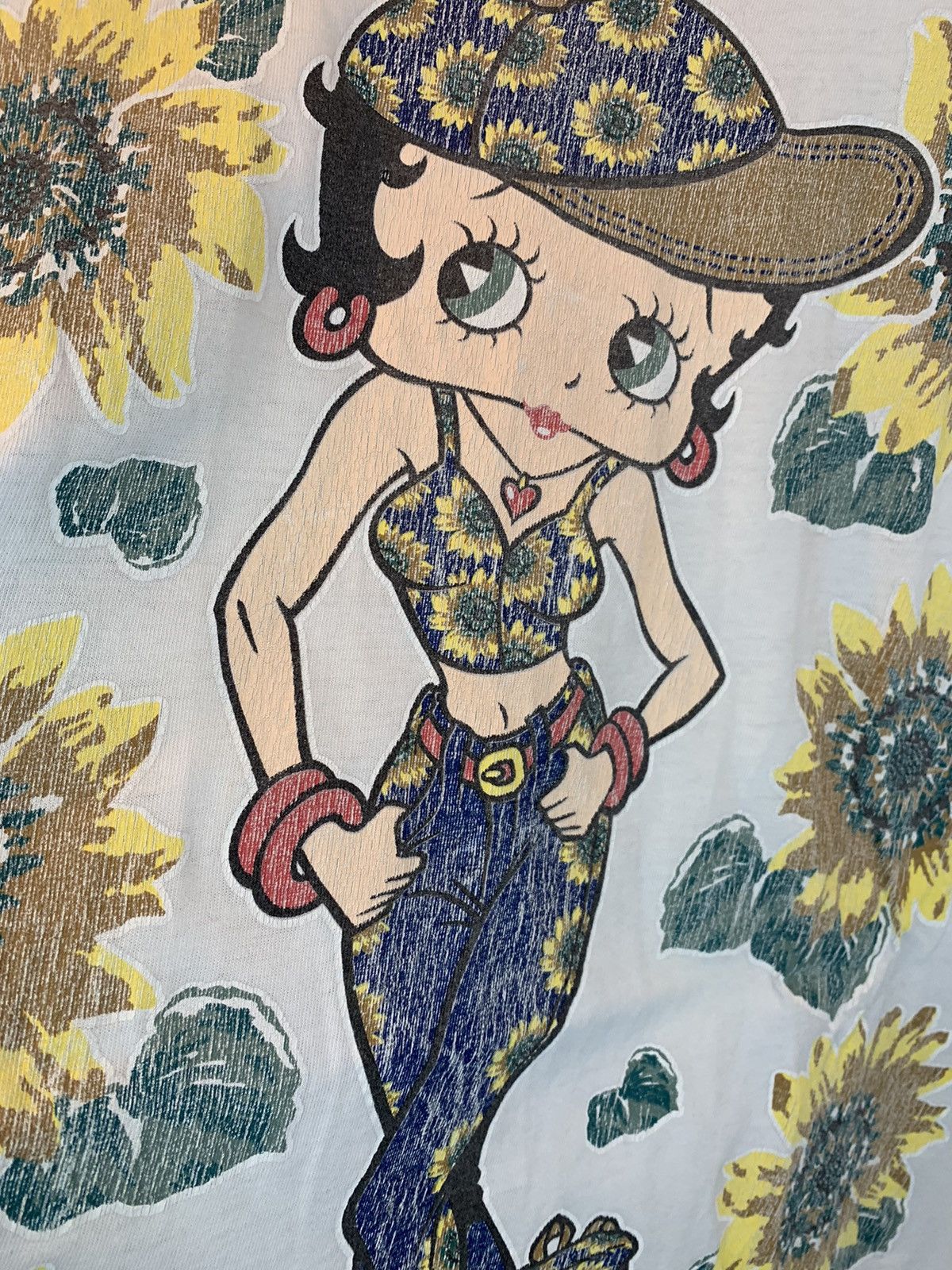 Vintage *RARE* Vintage 1995 Betty Boop Sunflowers Hippie AOP T-Shirt Size US XL / EU 56 / 4 - 5 Thumbnail
