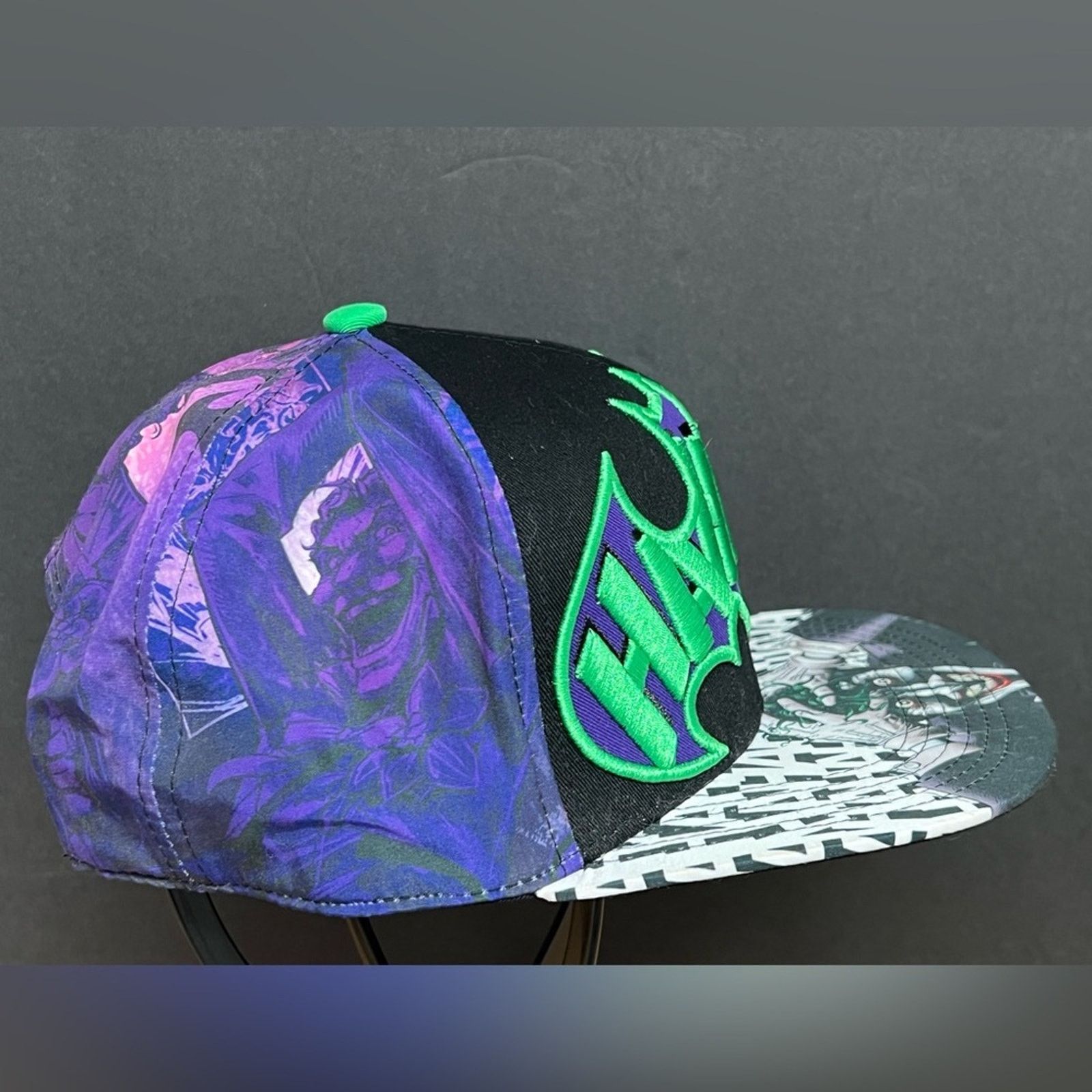 DC Comics THE JOKER Batman DC Comics Adjustable Snapback Hat 2016 Size ONE SIZE - 3 Thumbnail