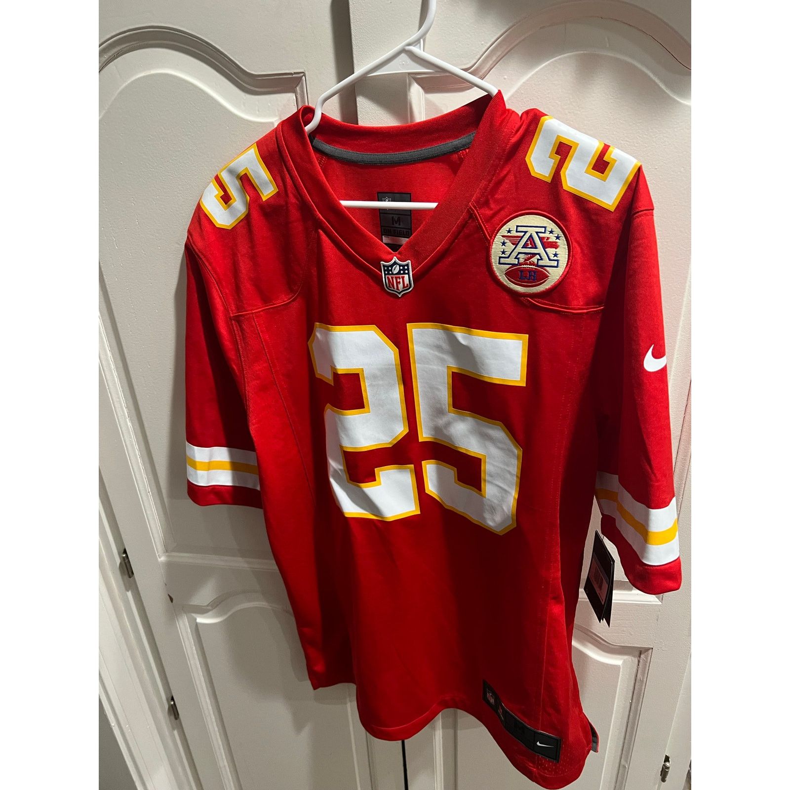 Nike Nike Clyde Edwards-Helaire #25 Chiefs Jersey Men’s M NWT Size US M / EU 48-50 / 2 - 8 Thumbnail