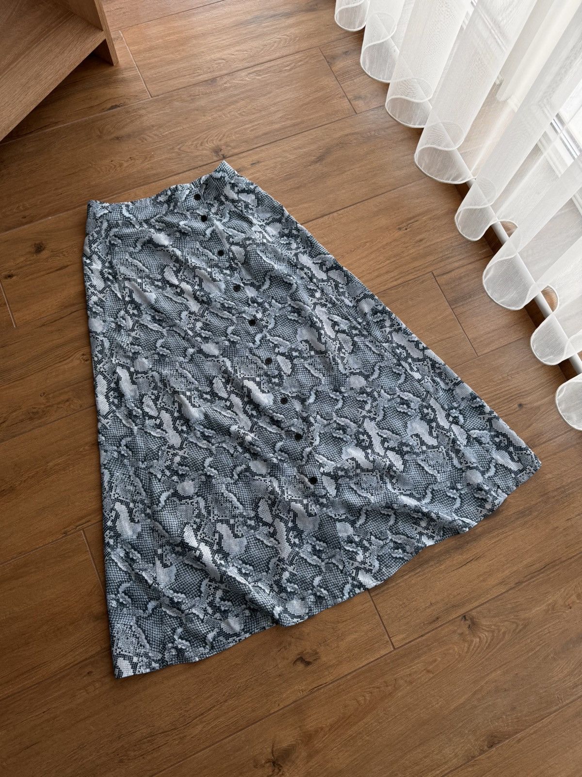 Vintage × Zadig & Voltaire Vintage Zadig-Voltaire June Midi Python Print Silk Skirt Size 26" / US 2 / IT 38 - 5 Thumbnail