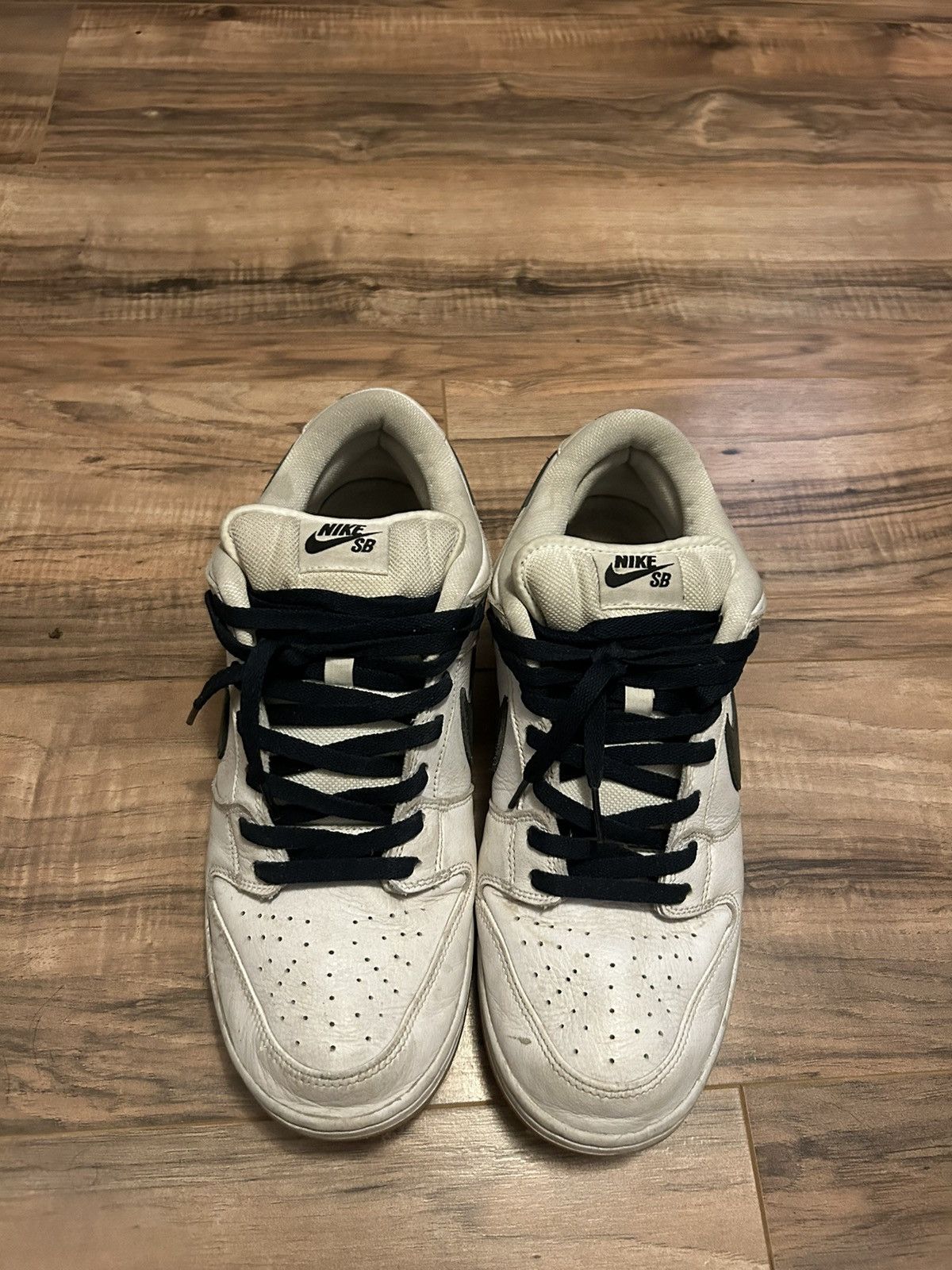 Nike Nike sb dunk low white gum Size US 12 / EU 45 - 2 Thumbnail