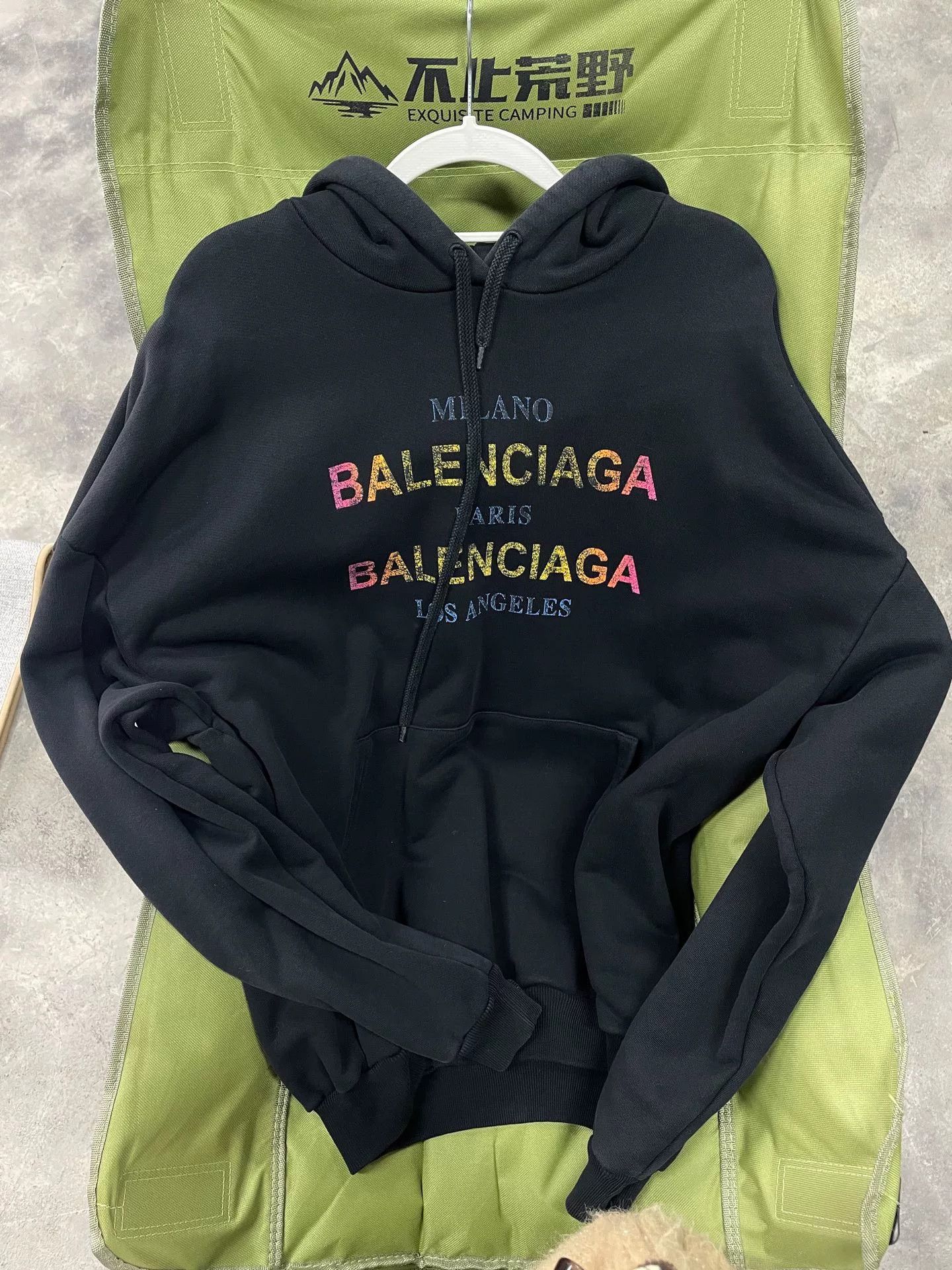 Balenciaga Balenciaga Unisex Hoodie in Black Size US M / EU 48-50 / 2 - 1 Thumbnail