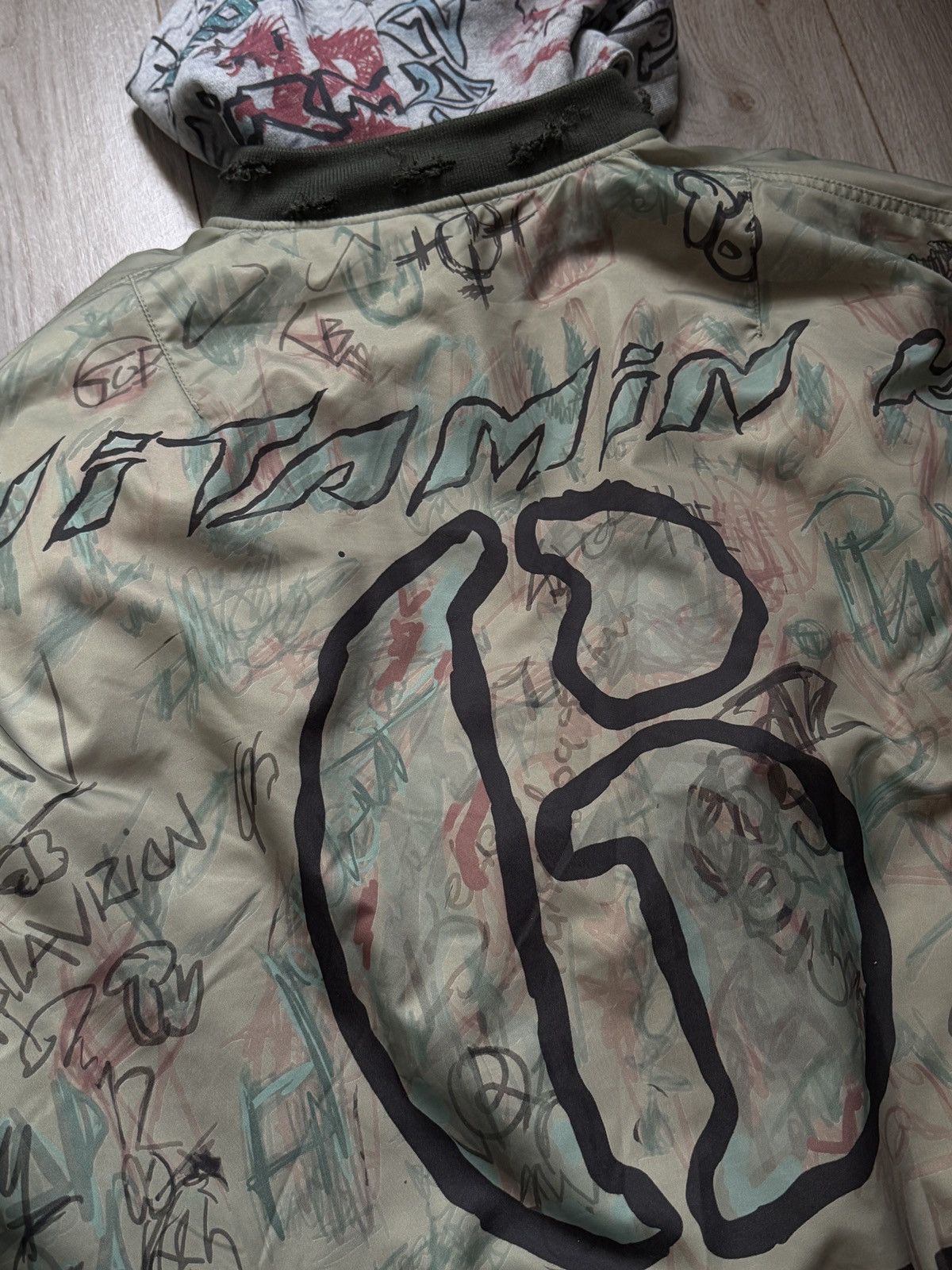 Mowalola Mowalola Graffiti Print Bomber Jacket Size US XL / EU 56 / 4 - 7 Thumbnail