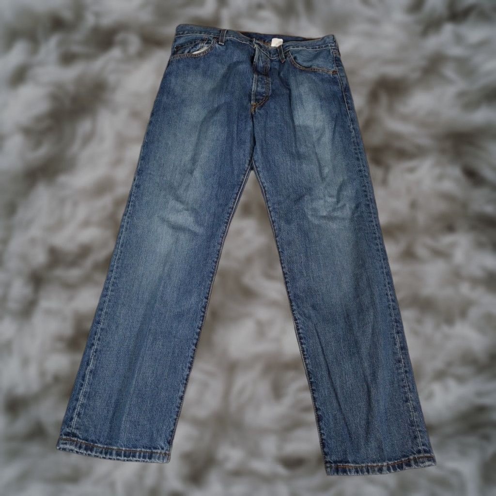 Levi's VINTAGE Levi’s 501 Jeans Mens 34x30 Straight Leg Button Fly Denim Blue 501 Series Retro Mens Jeans Size US 34 / EU 50 - 1 Thumbnail