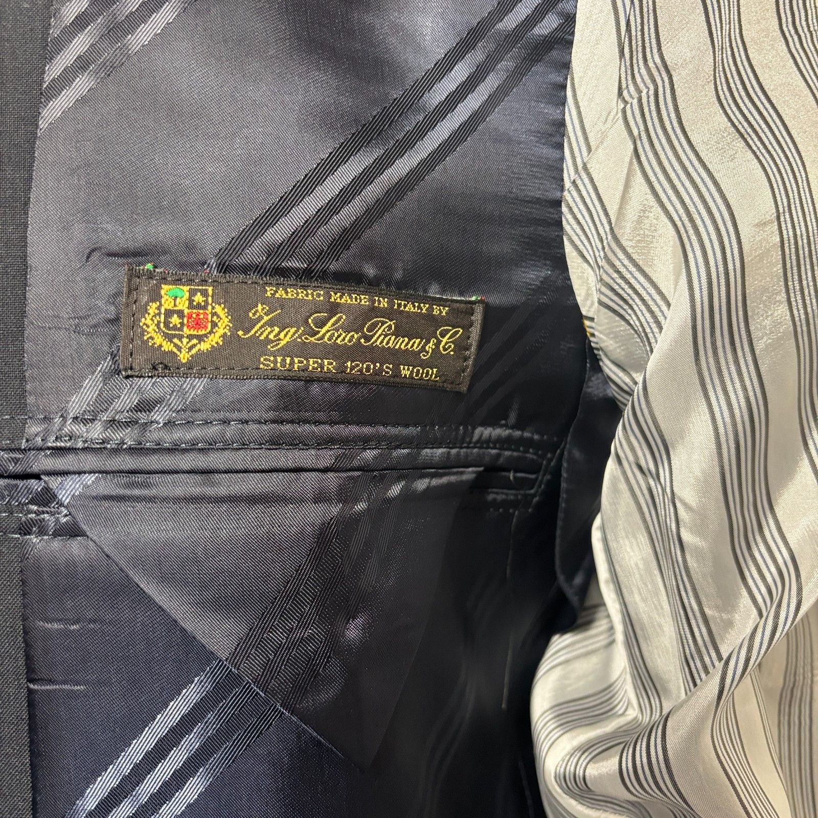 Brooks Brothers Brooks Brothers Madison Loro Piana Men’s Blazer Gold Logo Bt Size 40S - 3 Thumbnail