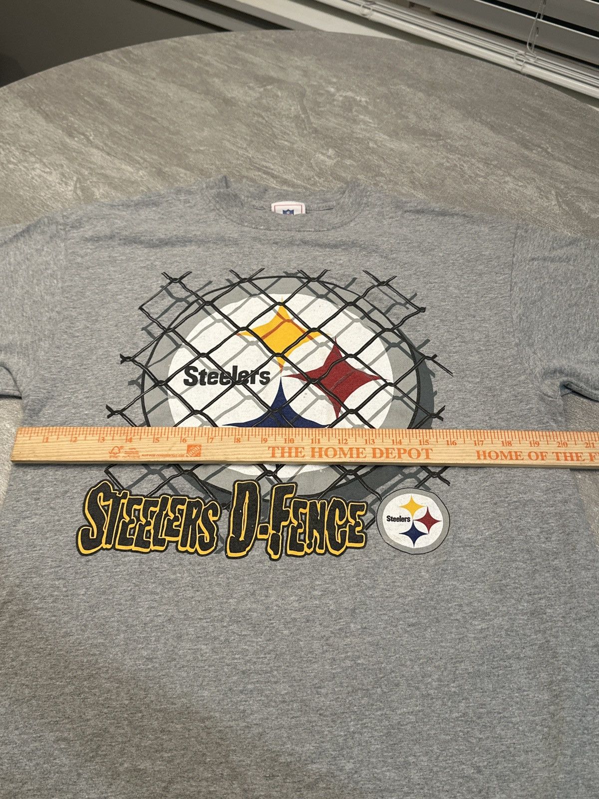NFL × Vintage VTG NFL Brand Pittsburgh Steelers Football "D-Fence" T-Shirt Size US M / EU 48-50 / 2 - 6 Thumbnail