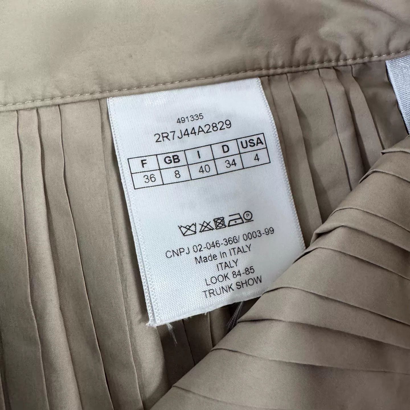 Dior Dior Beige Pleated Mini Skirt 36 (New with Tags) Size 26" / US 2 / IT 38 - 6 Thumbnail