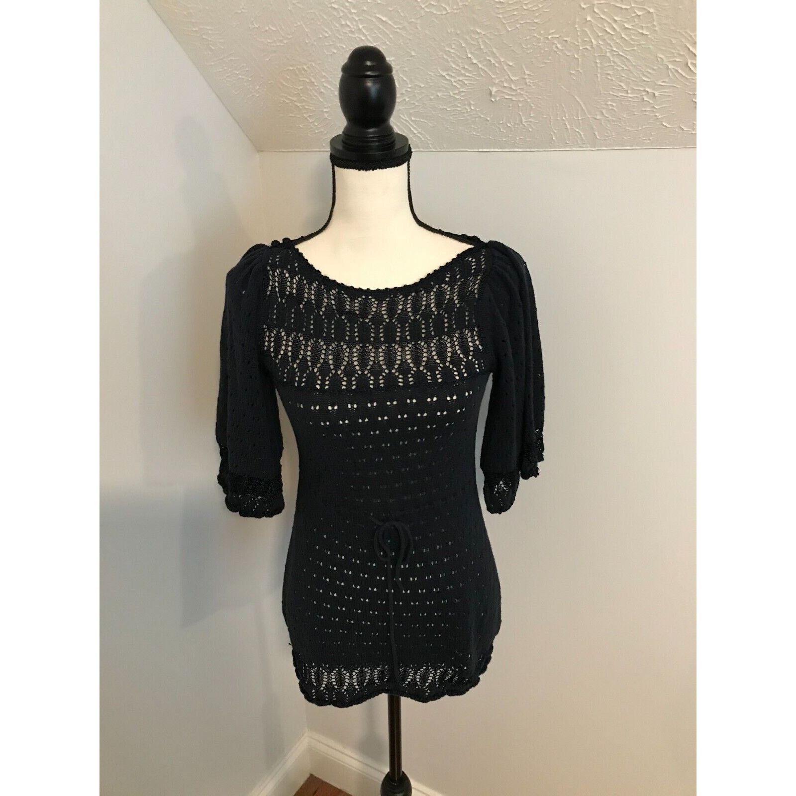 Anthropologie Anthropologie Moth Navy Blue Tie-Waist Pointelle Sweater Size XS / US 0-2 / IT 36-38 - 1 Thumbnail