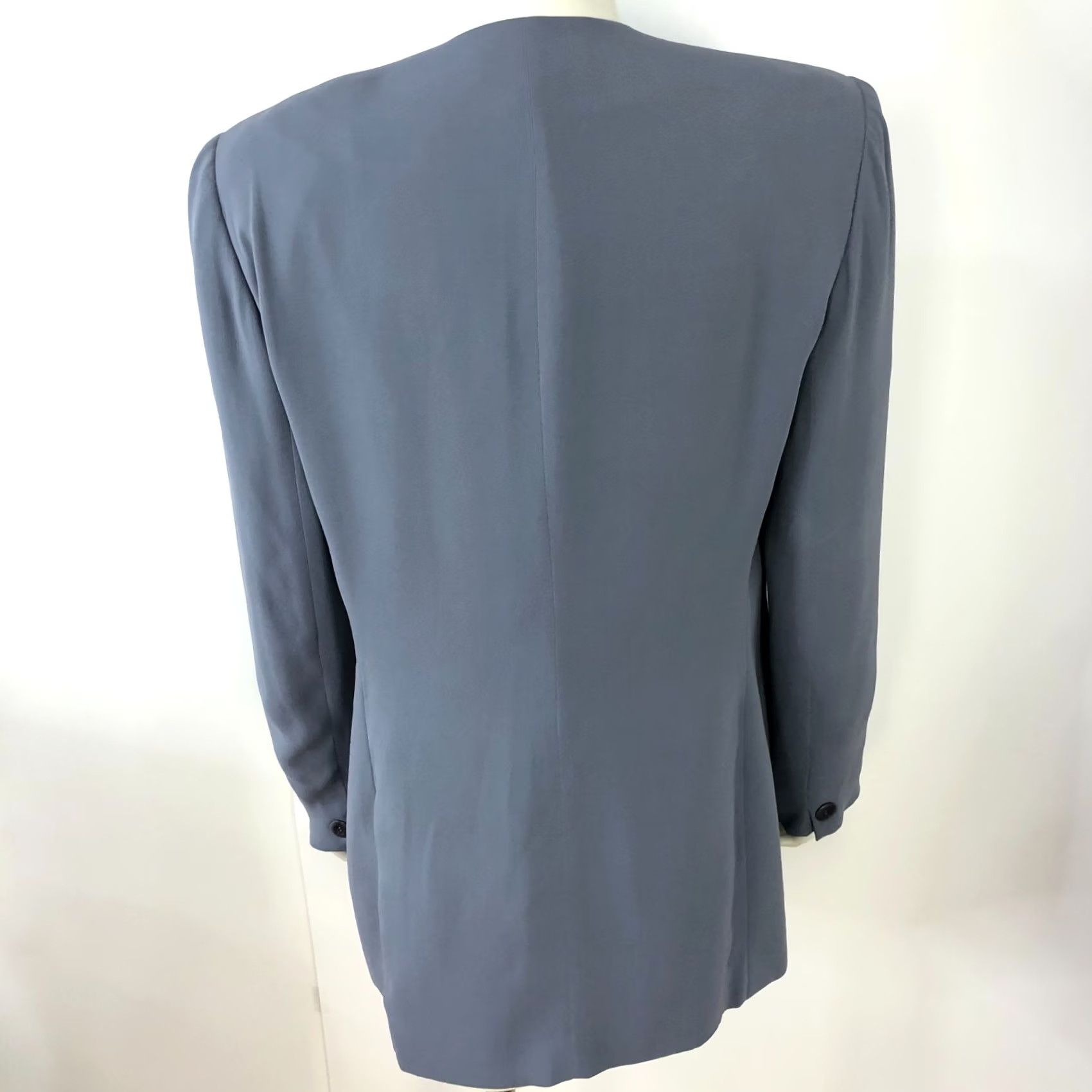 Jones New York VINTAGE Jones New York 100% Silk Button Padded Blazer Jacket Gray MINT Women 10 Modern? Size L / US 10 / IT 46 - 3 Thumbnail