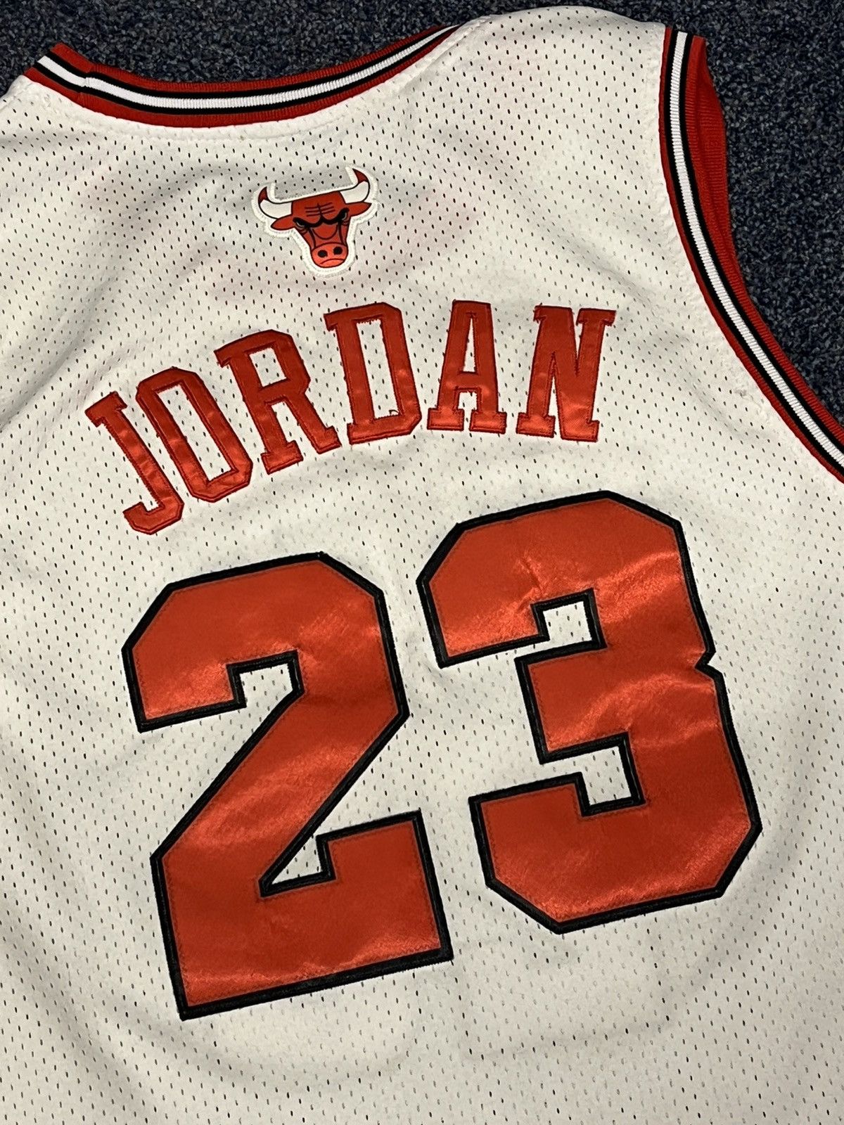 NBA × Nike × Vintage Authentic Michael Jordan Vintage Nike Chicago Bulls Jersey Size US XL / EU 56 / 4 - 4 Thumbnail