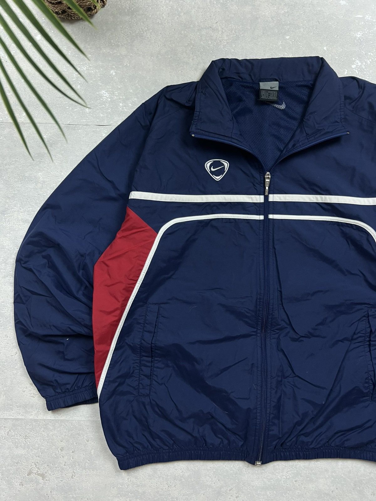 Nike 90s Nike Swoosh Vintage Y2K Oversized Windbreaker Jacket Size US L / EU 52-54 / 3 - 2 Thumbnail