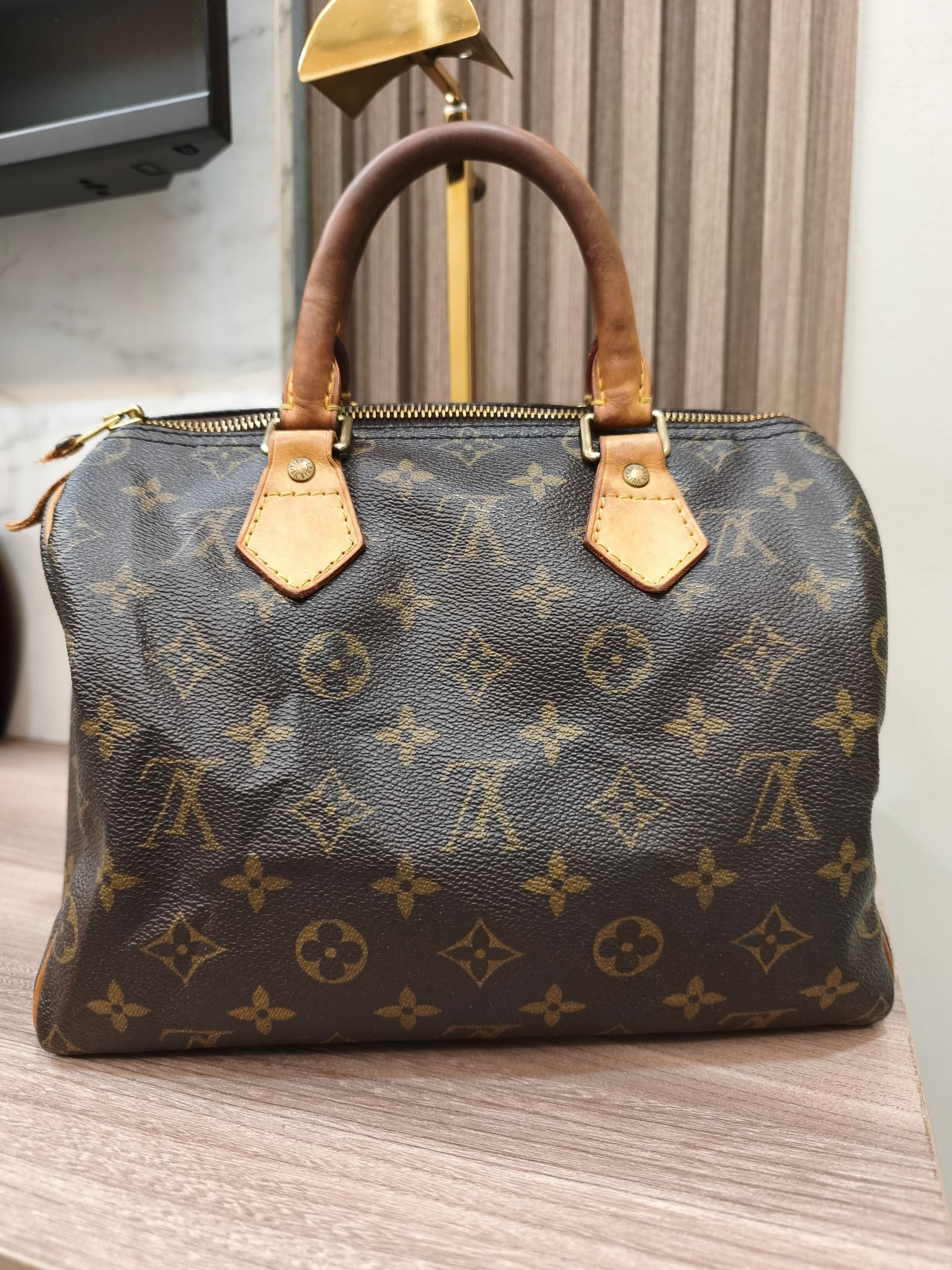 Louis Vuitton Louis Vuitton Monogram Speedy 25 Bag Size ONE SIZE - 2 Thumbnail