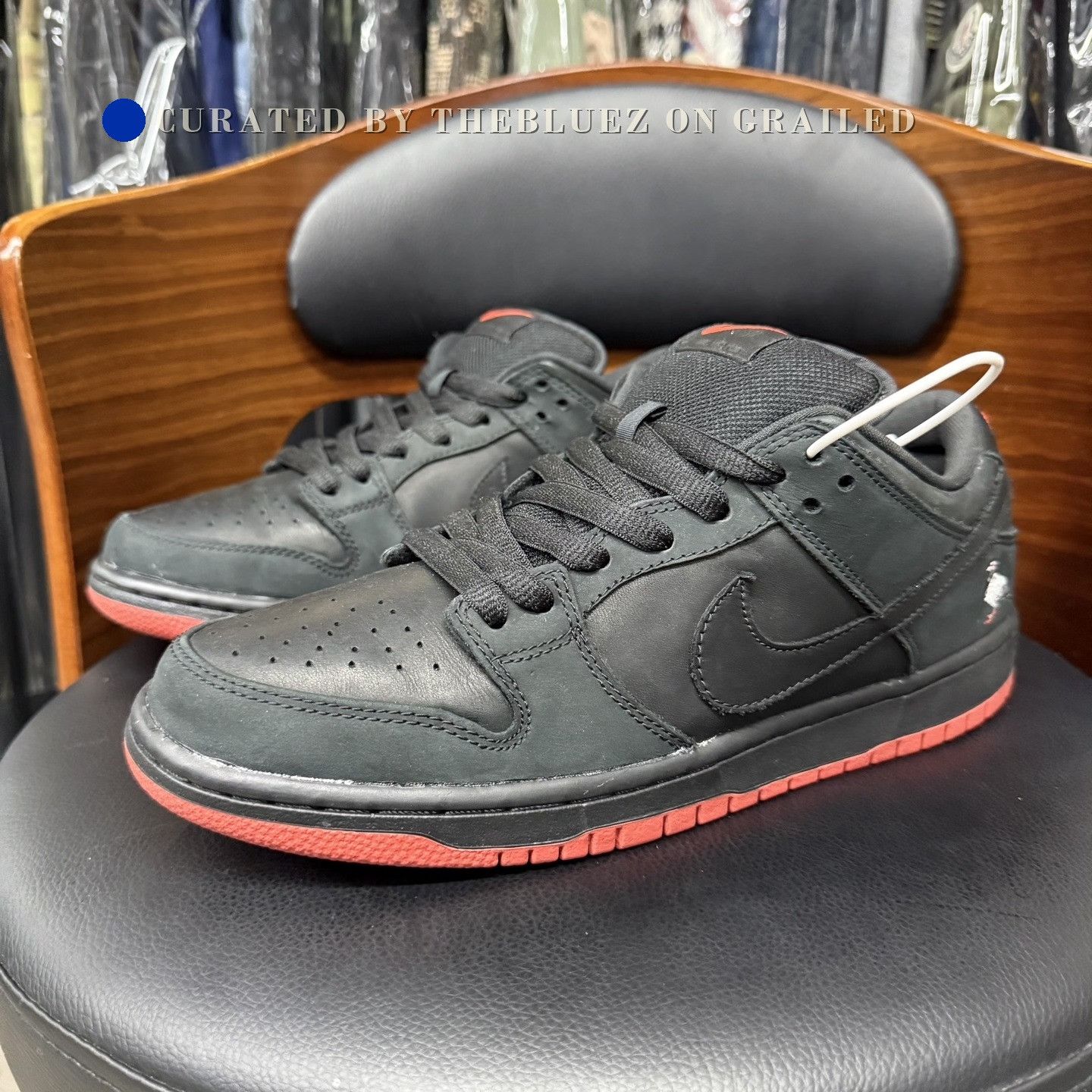 Nike SB Dunk SB Black Pigeon Size US 9.5 / EU 42-43 - 1 Thumbnail