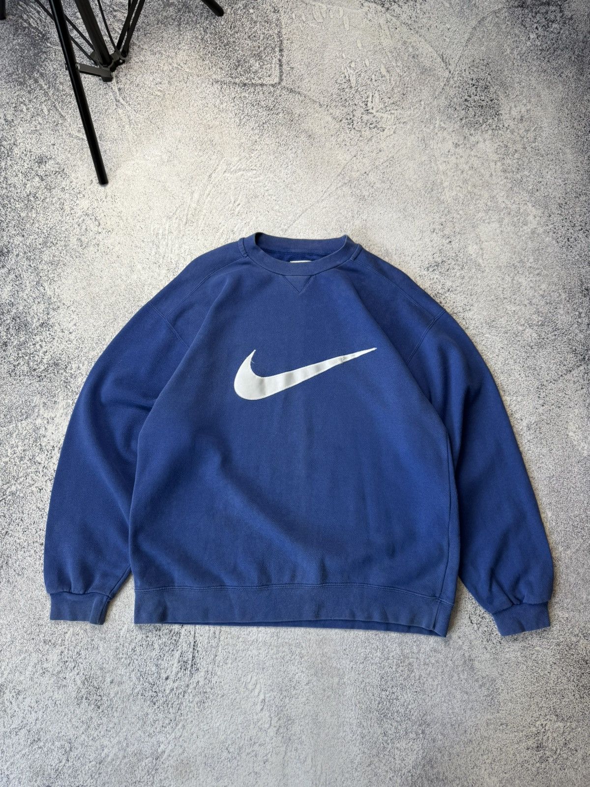 Nike Vintage Nike Big Logo Sweatshirt Y2K swoosh Size US L / EU 52-54 / 3 - 1 Thumbnail