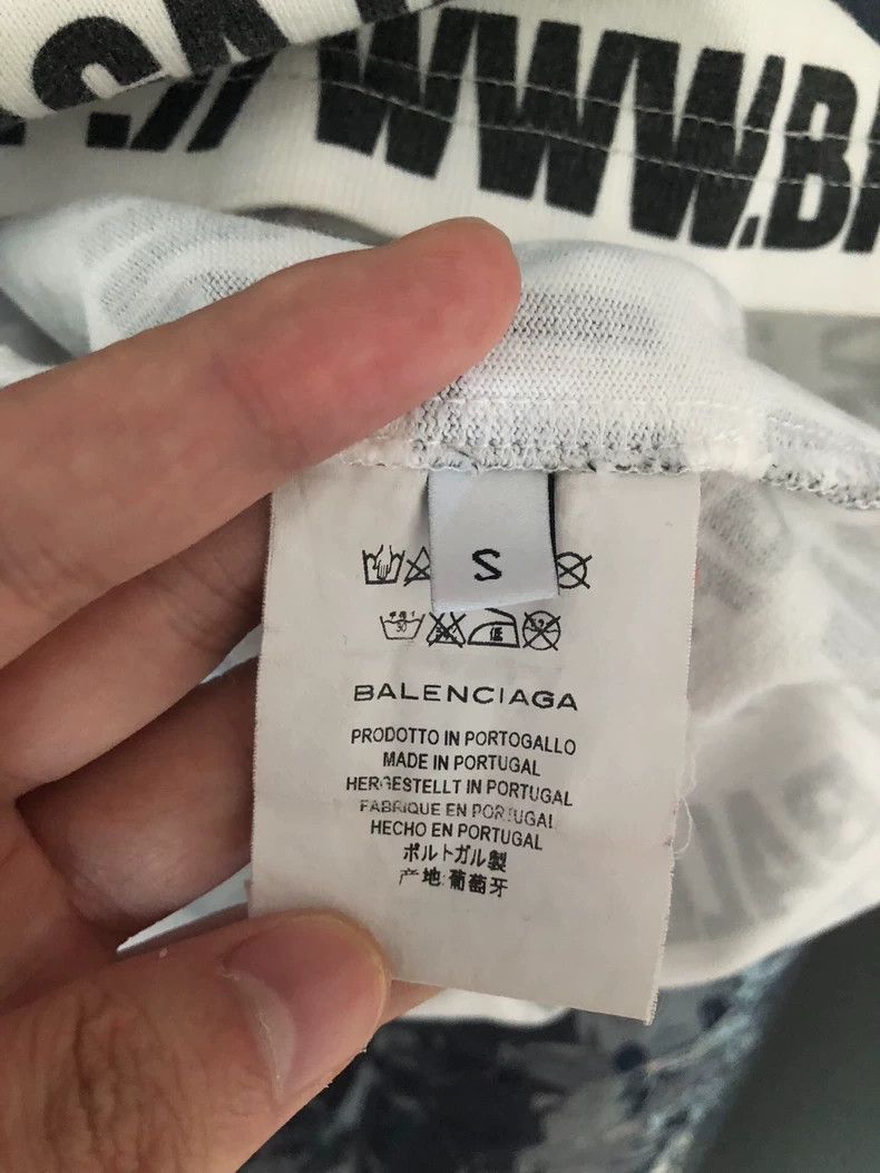 Balenciaga Balenciaga Full Print Letter T-Shirt Size US S / EU 44-46 / 1 - 3 Thumbnail