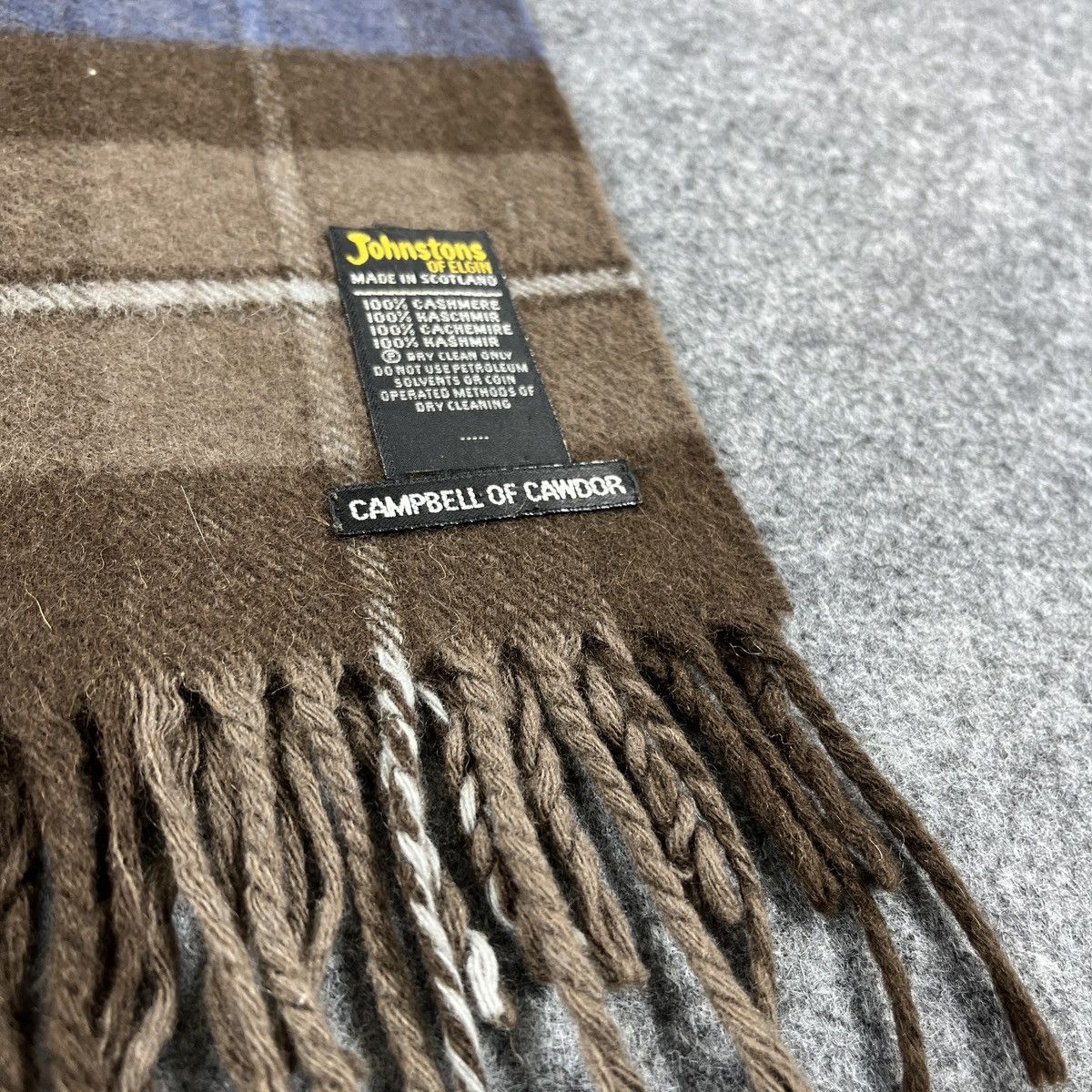 Johnstons Of Elgin Johnstons Of Elgin Scarf / Muffler / Neckwear T1188 Size ONE SIZE - 13 Thumbnail