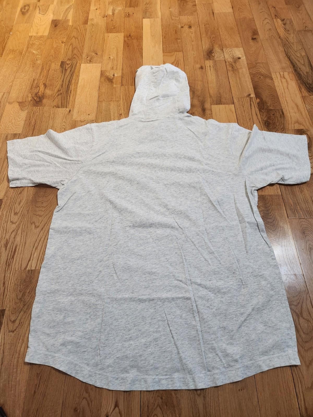 Nike Nike Hooded Short Sleeve Shirt Gray Men's Large Size US L / EU 52-54 / 3 - 4 Thumbnail