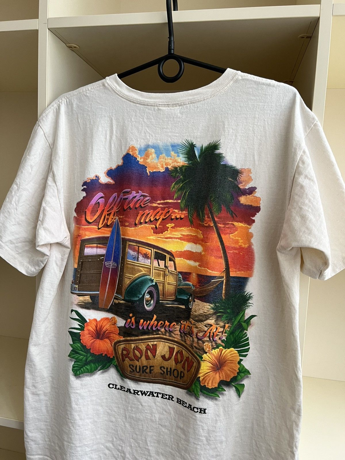 Ron Jon Surf Shop Vintage Ron Jon Surf Tee Beach T-Shirt Size L Size US L / EU 52-54 / 3 - 4 Thumbnail