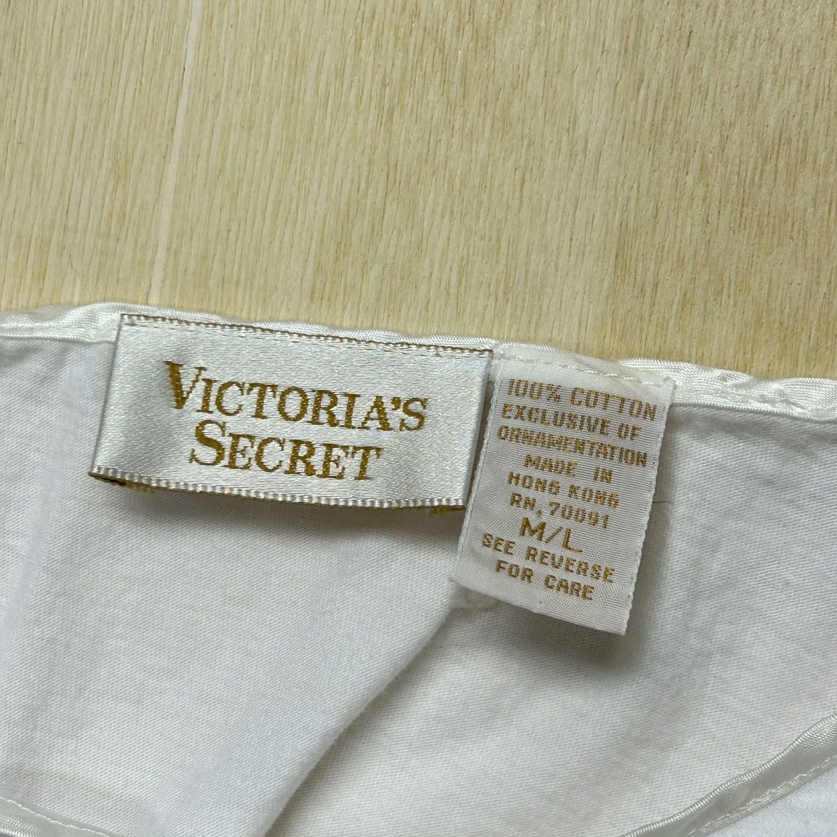 Victoria's Secret VINTAGE Victoria's Secret Sleepshirt Womens M/L White Floral Rose Pocket Cotton Size M / US 6-8 / IT 42-44 - 3 Thumbnail