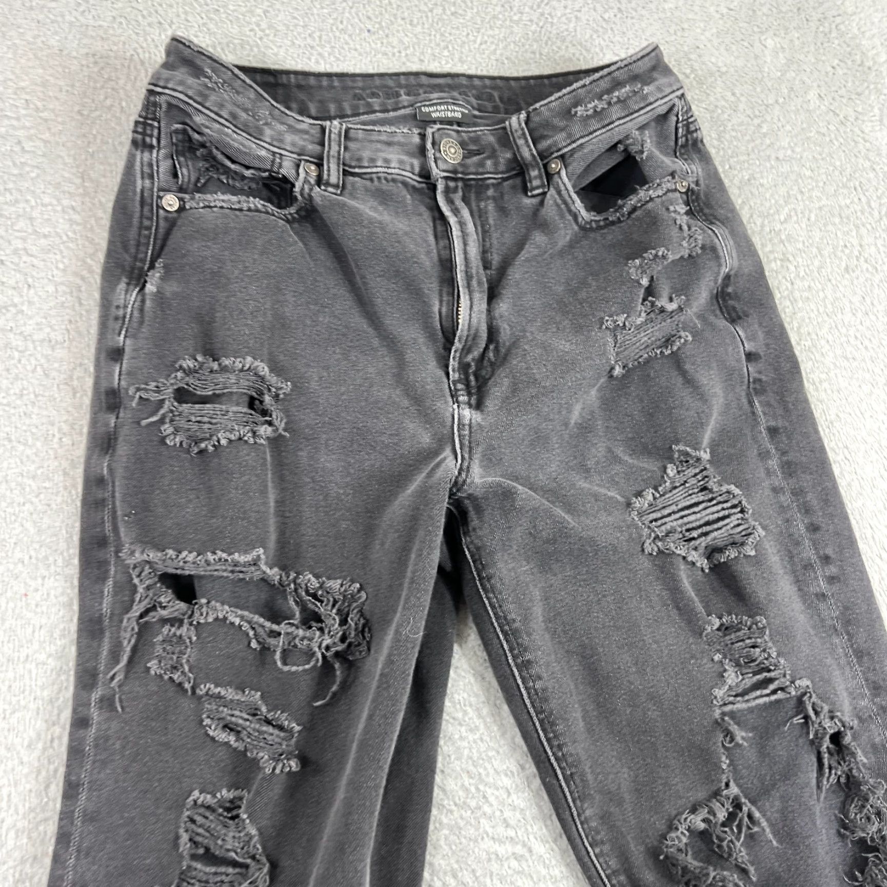 American Eagle Outfitters VINTAGE American Eagle Outfitters Women's Mom Jeans Size 4 Black Distressed Stretch Denim Size 27" / US 4 / IT 40 - 4 Thumbnail