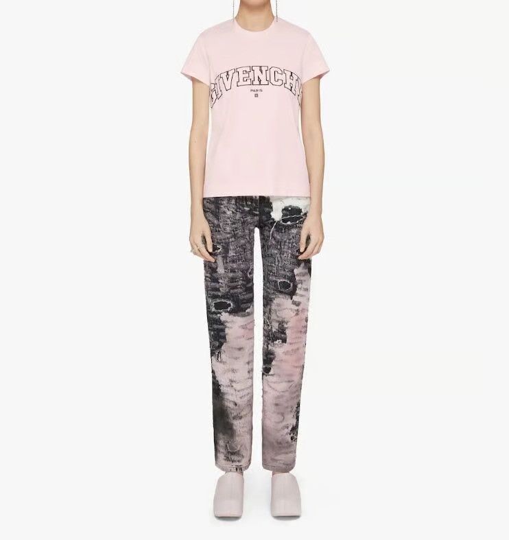Givenchy Pink Embroidered College Logo Oversized T-Shirt Size US M / EU 48-50 / 2 - 4 Thumbnail