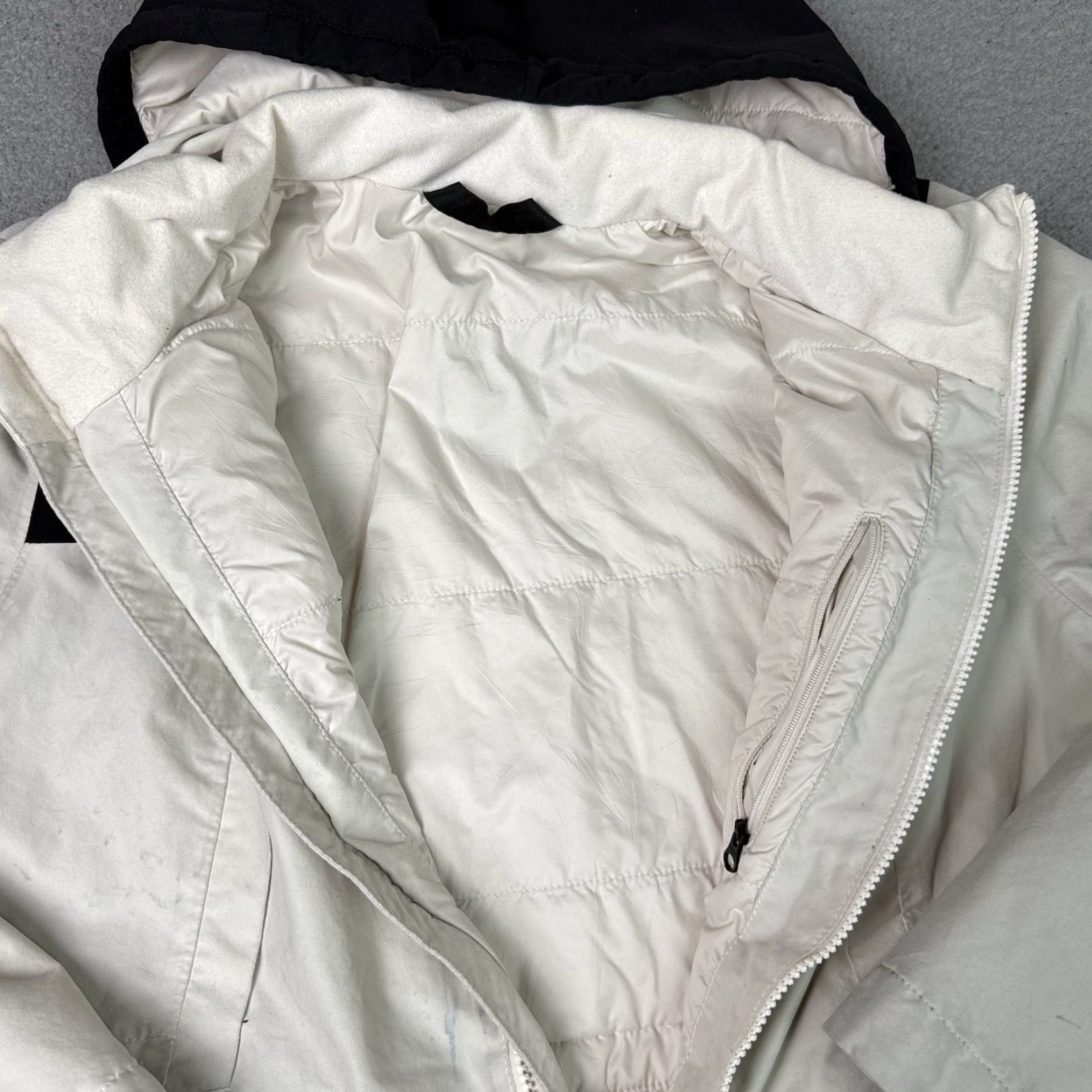 The North Face The North Face Gabby Parka Coat Women XL White Antique White Insulated Hooded Pockets Zipped Pockets Logo Regular Size Outdoor Winter Size XL / US 12-14 / IT 48-50 - 4 Thumbnail