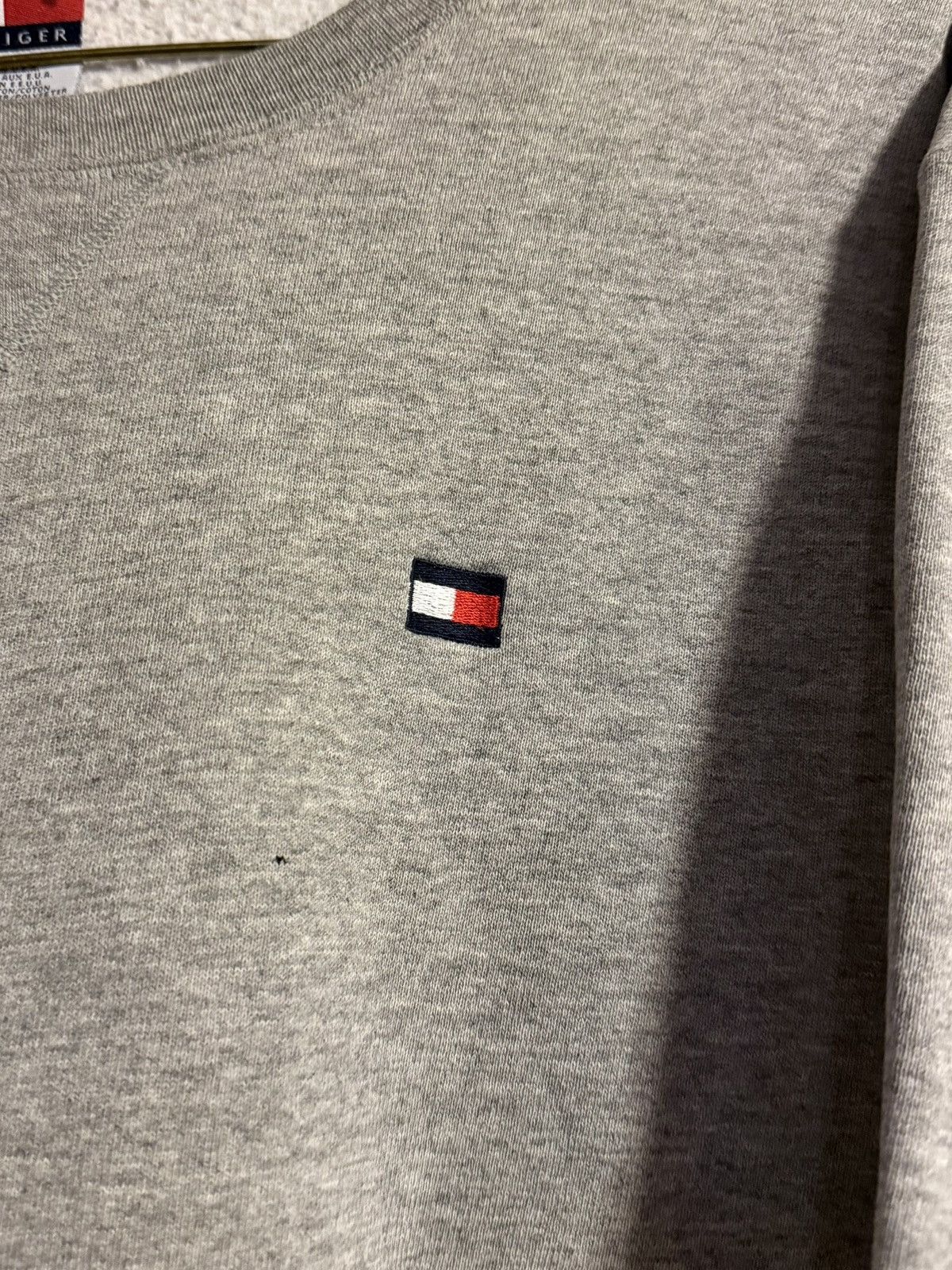 Tommy Hilfiger Vtg 90s made in usa blank gray tommy crewneck small Size US S / EU 44-46 / 1 - 3 Thumbnail
