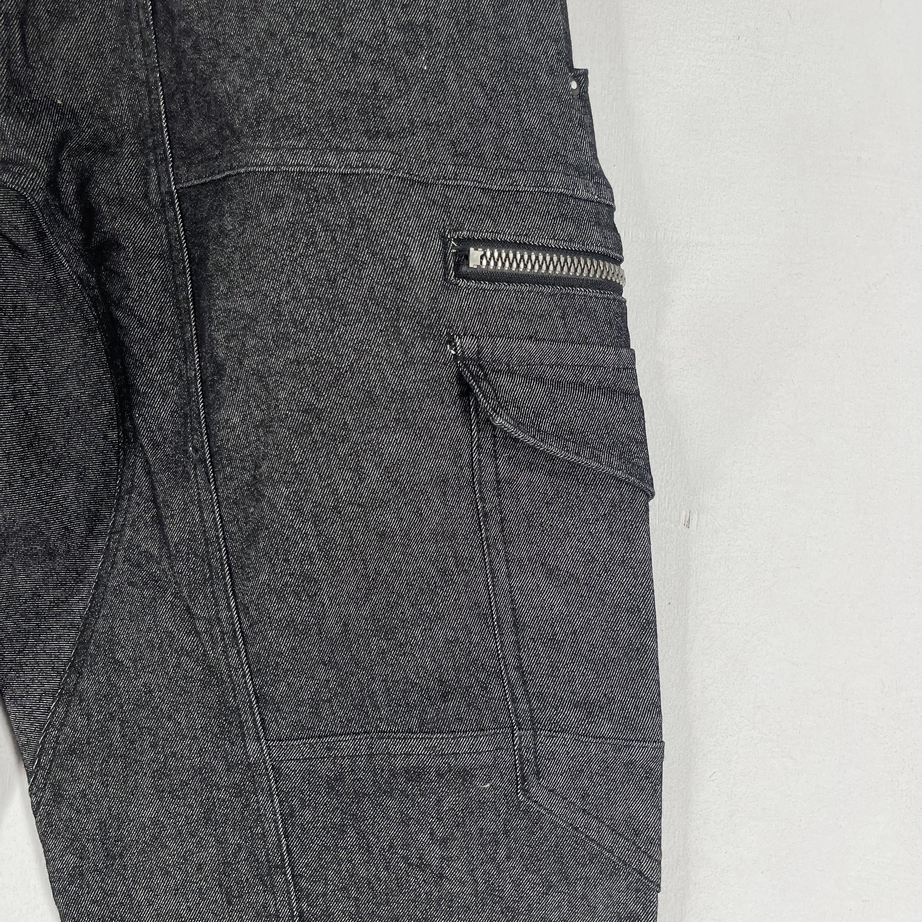 Japanese Brand Vintage Japanese Hook-Up Black Padded Bondage Cargo Pant Size US 30 / EU 46 - 11 Thumbnail