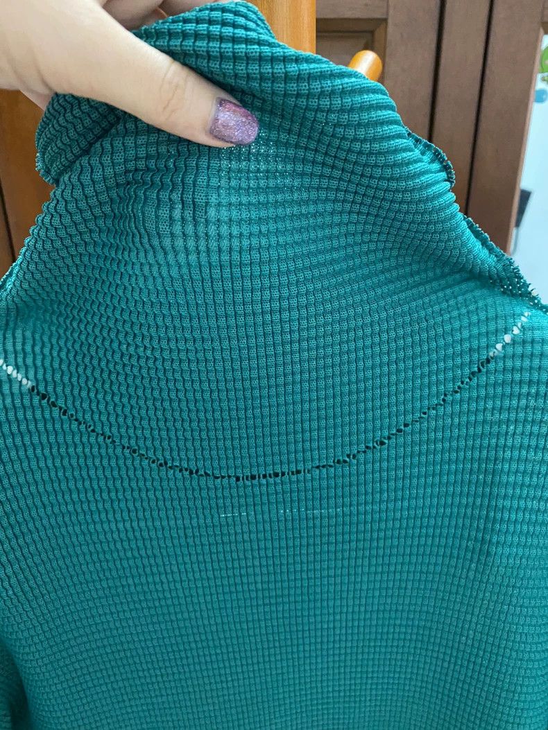 Issey Miyake Issey Miyake size:one size Green pleated long-sleeved shir Size S / US 4 / IT 40 - 3 Thumbnail