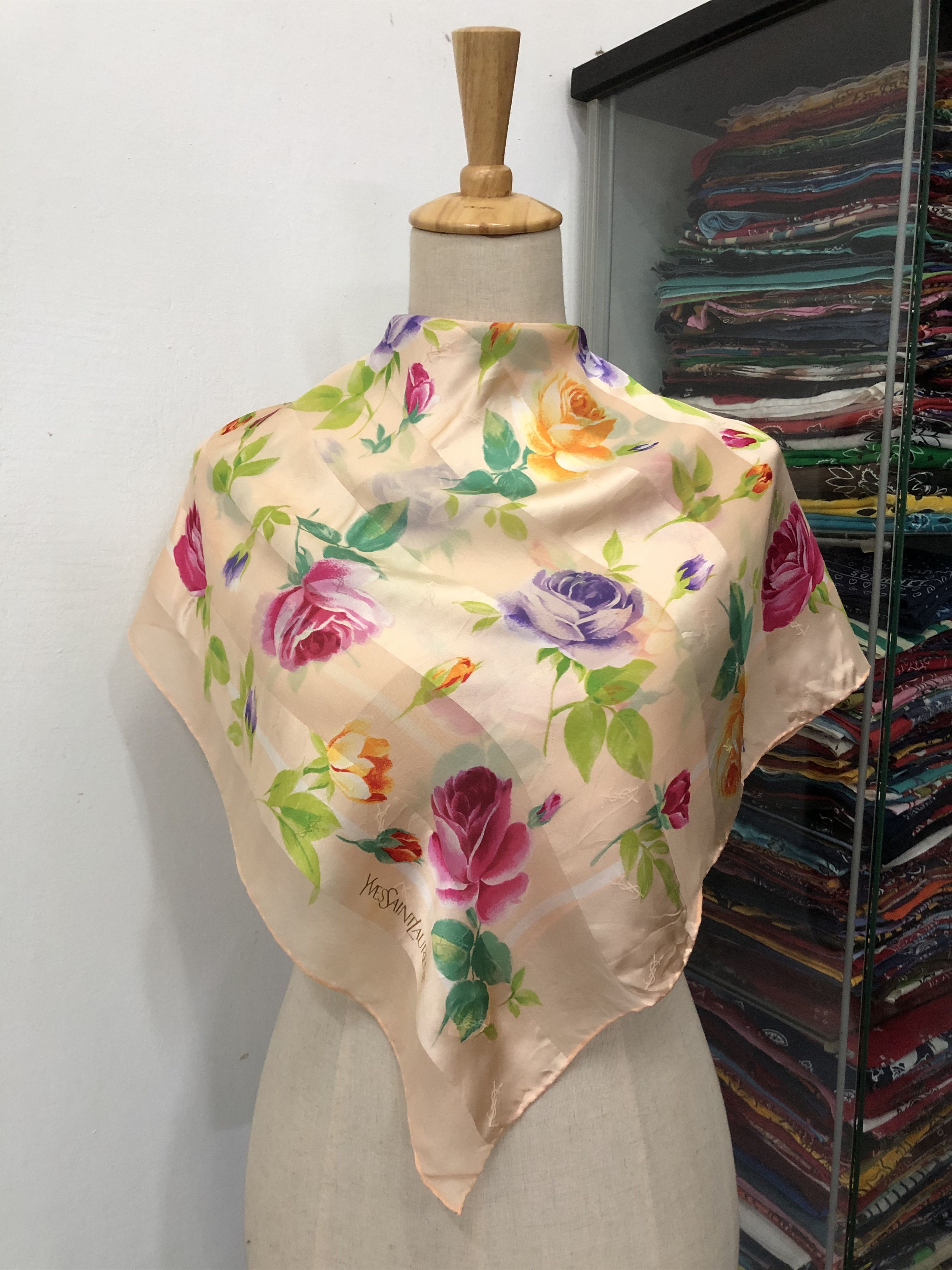 Vintage × Yves Saint Laurent Vintage Yves Saint Laurent Silk Scarf Size ONE SIZE - 1 Thumbnail
