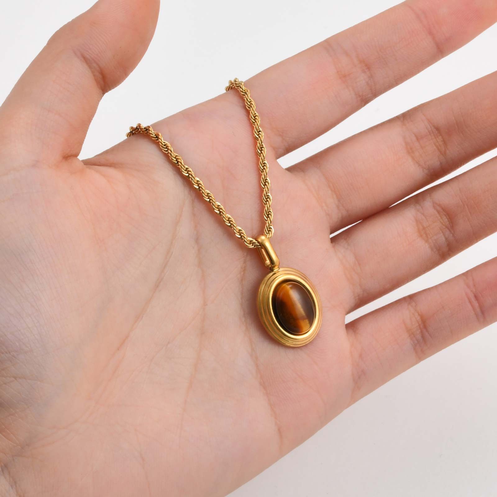 Jewelry Classic Style Geometric Necklace Size ONE SIZE - 6 Thumbnail