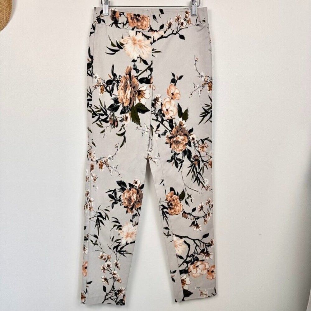 Other Laura Pull On Pant Size 4 Gray Floral Stretch Slim Leg Size 27" / US 4 / IT 40 - 2 Thumbnail
