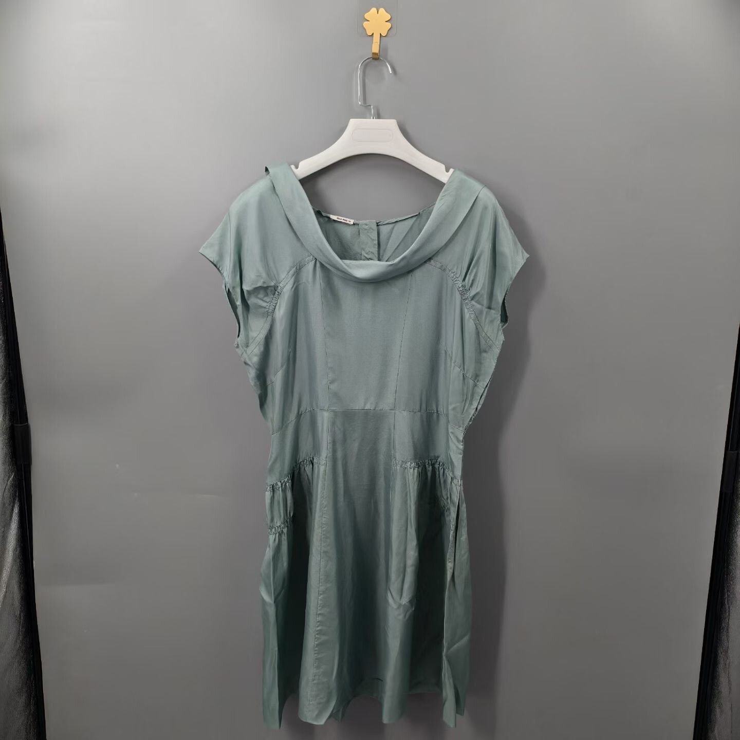 Miu Miu Miu Miu Silk T-Shirt M Women Size M / US 6-8 / IT 42-44 - 1 Thumbnail