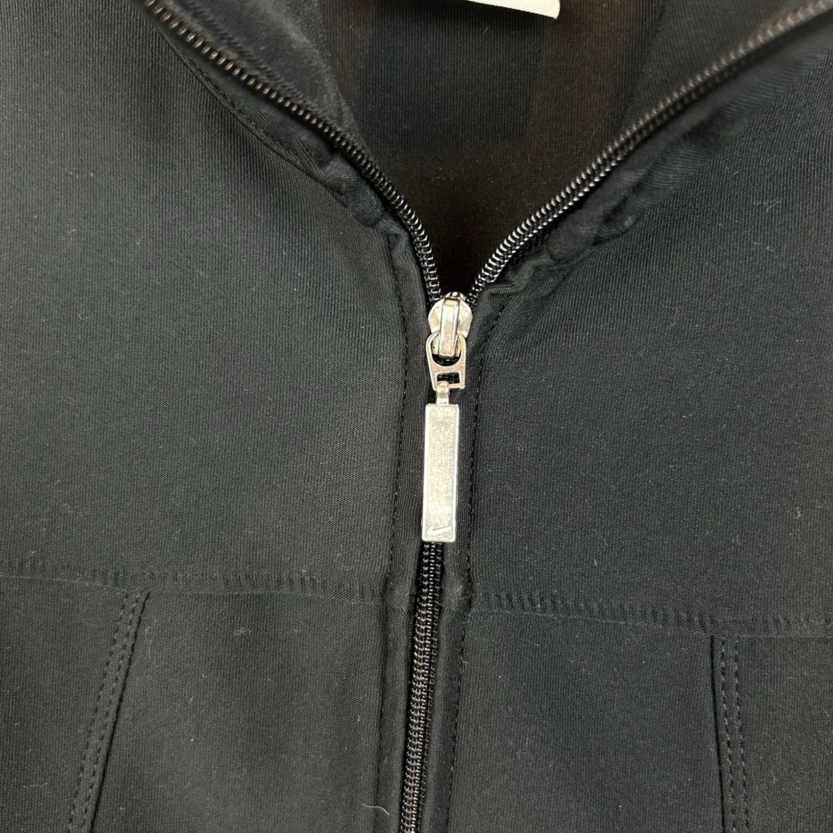 Nike Nike Jacket Womans M Fit Dry Full Zip Black Stretch Active Short Style Read Size 32" / US 10 / IT 46 - 5 Thumbnail
