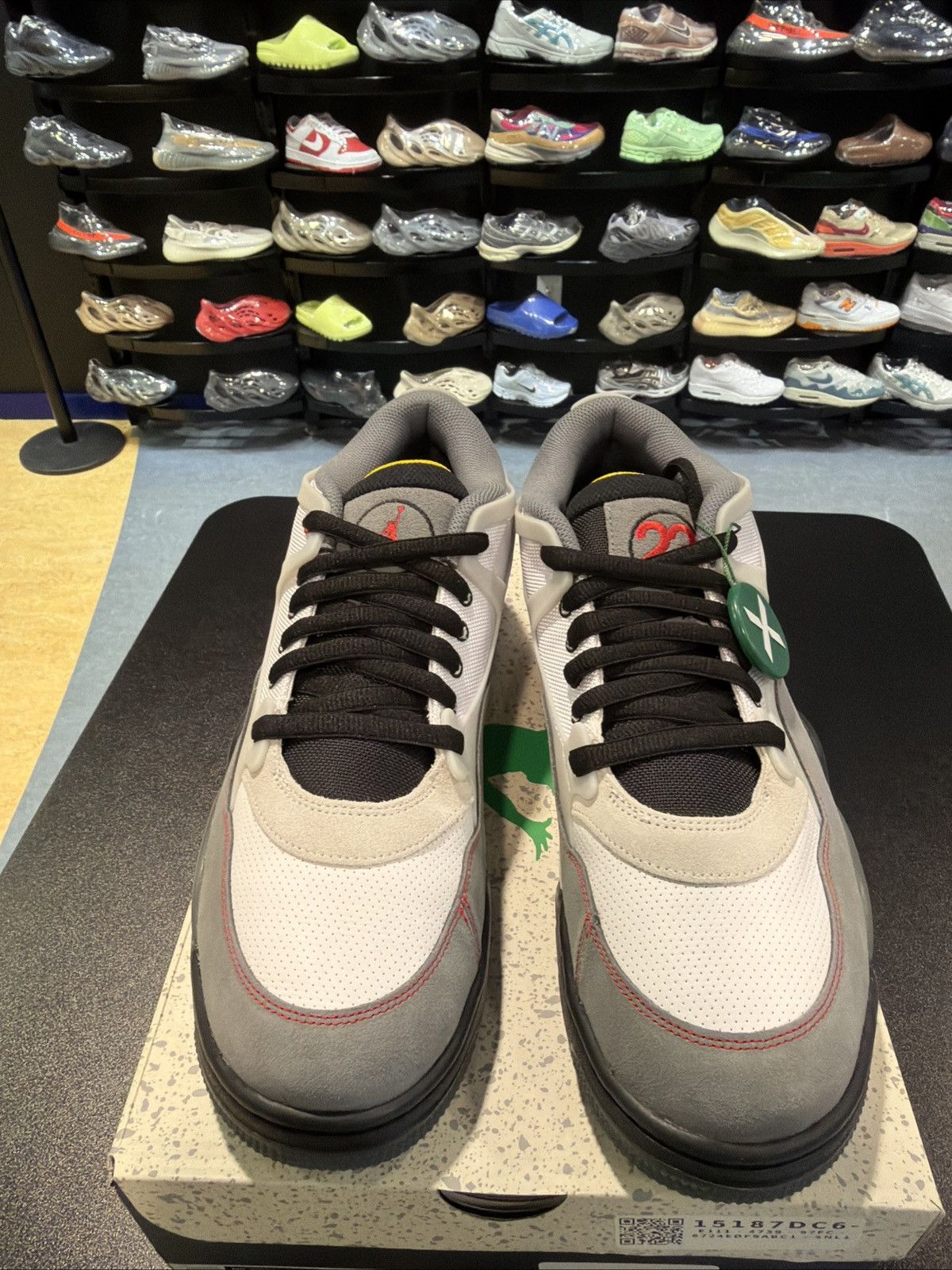 Jordan Brand Air Jordan 4 RM US 13 Mens White/Black/Red Nike Size US 13 / EU 46 - 3 Thumbnail