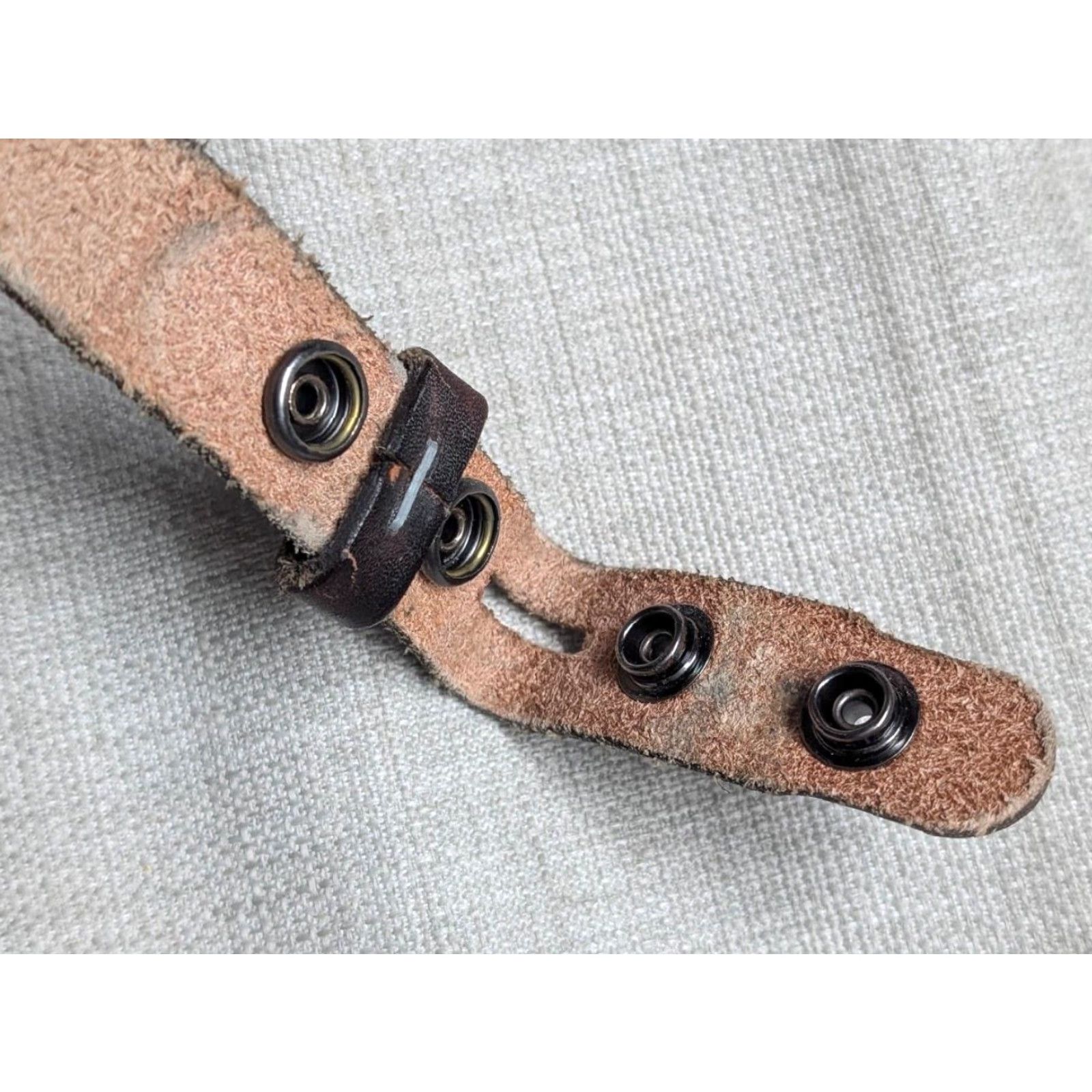 Vintage VINTAGE handcrafted belt WESTERN leather 32 brown COWHIDE belt Men 1" wide Cowboy rodeo Size 32 - 4 Thumbnail