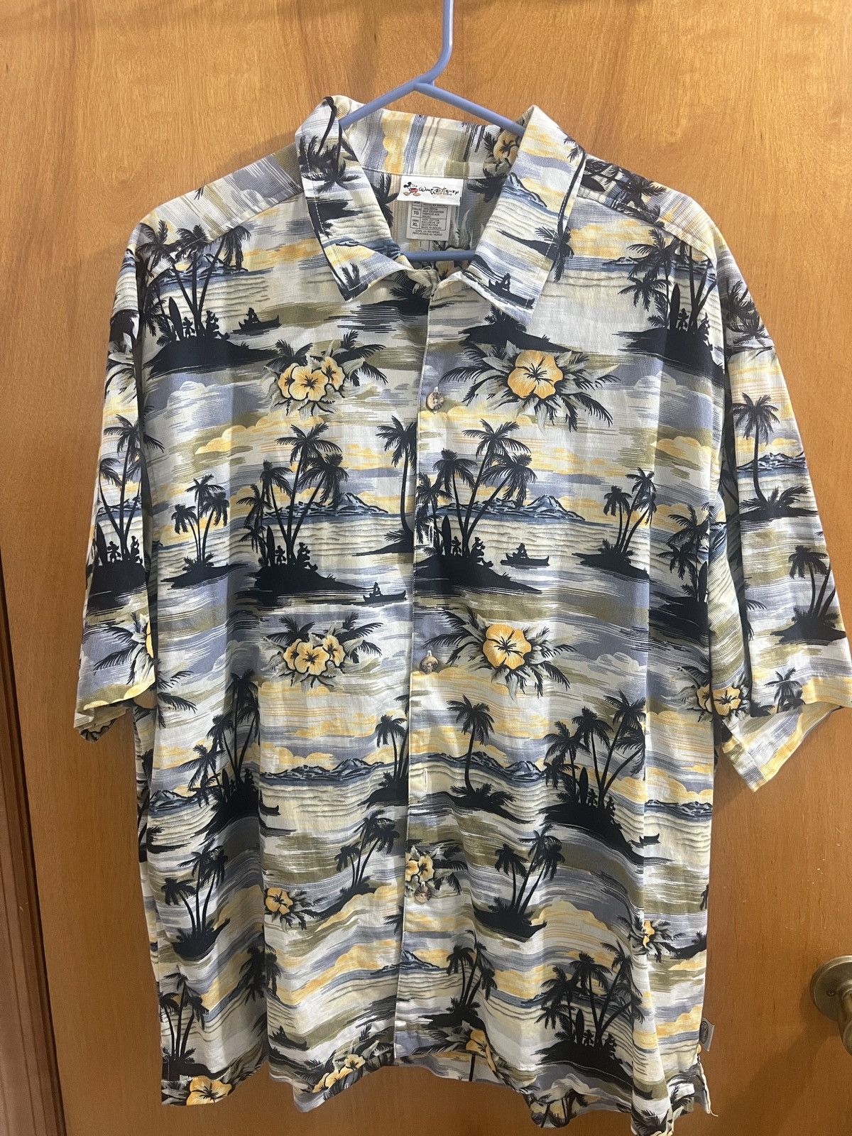 Disney × Vintage Disney Hawaiian camp button up shirt Size US XL / EU 56 / 4 - 1 Thumbnail