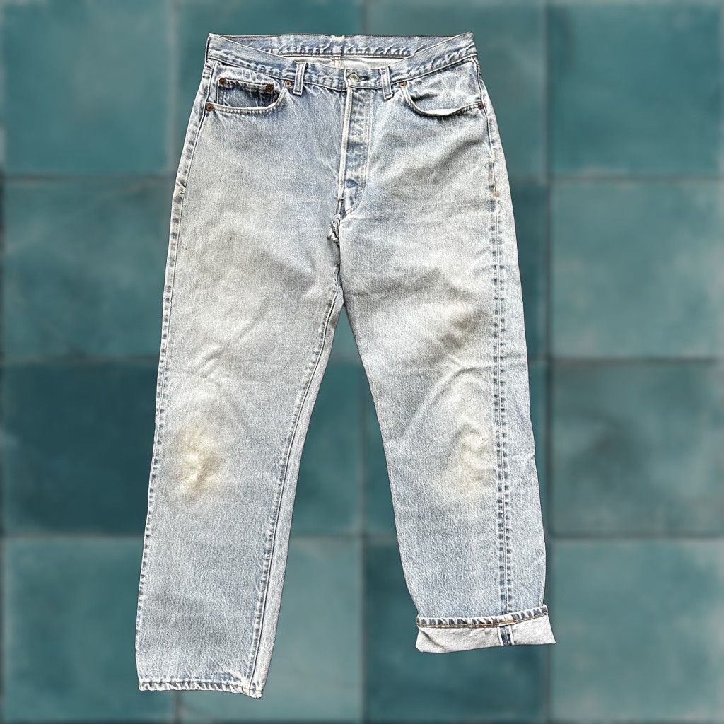 Levi's VINTAGE Levi's 501 XX Jeans 80s 36x32 Light Wash Blue Distressed USA Mens Size US 36 / EU 52 - 1 Thumbnail