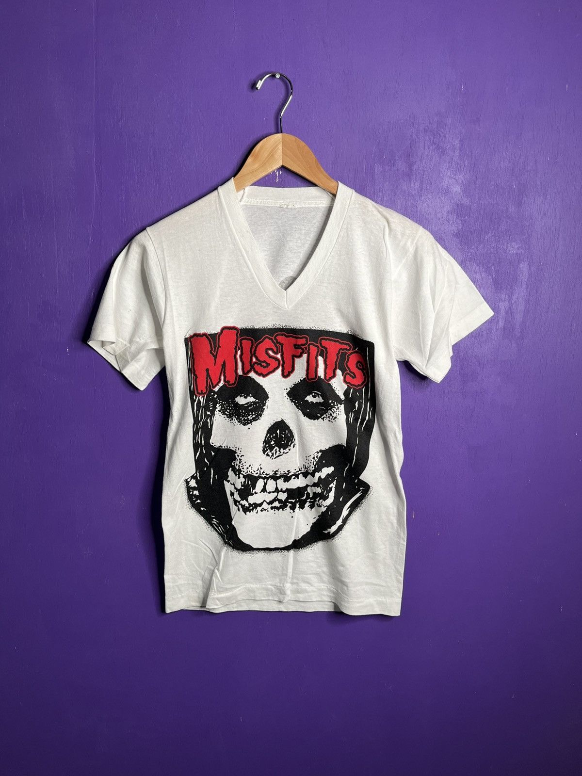 Band Tees × Vintage Vintage 80s the misfits skull v-neck band t-shirt Size M / US 6-8 / IT 42-44 - 1 Thumbnail