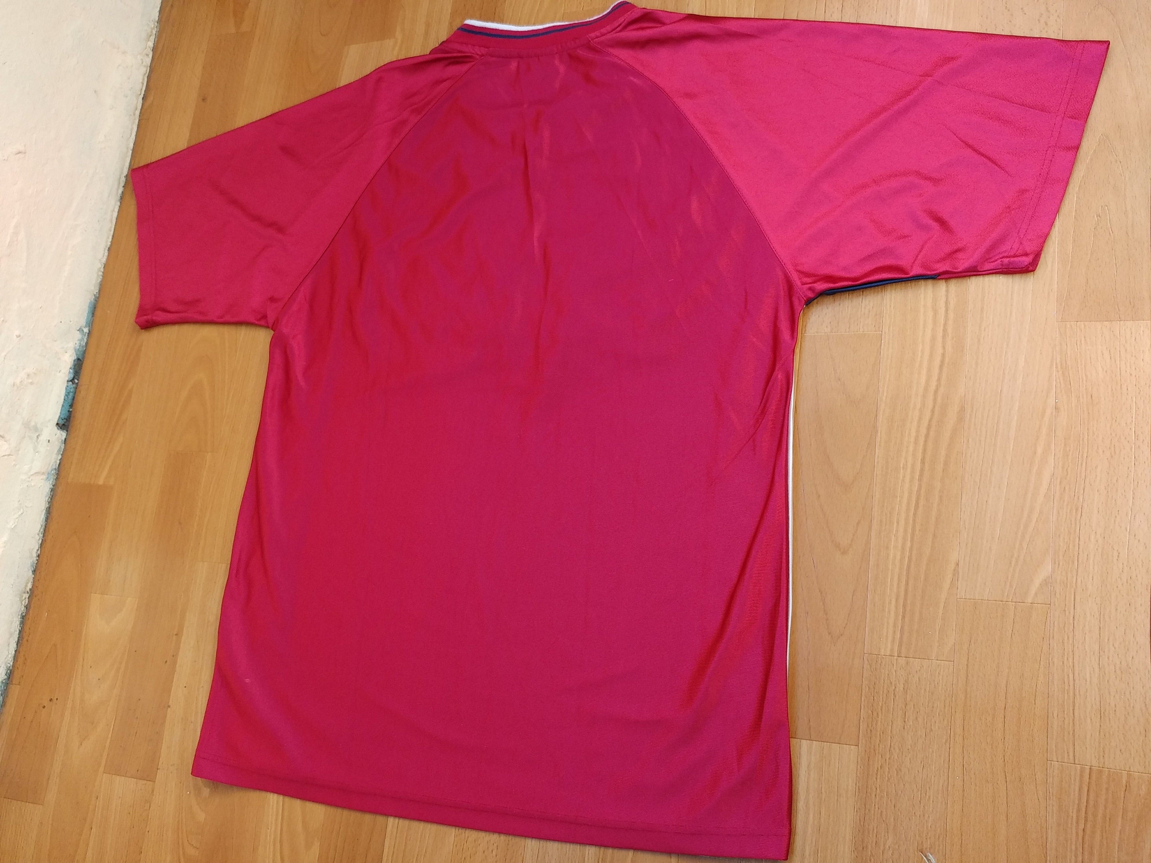 Southpole SOUTHPOLE jersey, red, vintage South Pole t-shirt, 90s L Size US L / EU 52-54 / 3 - 12 Thumbnail