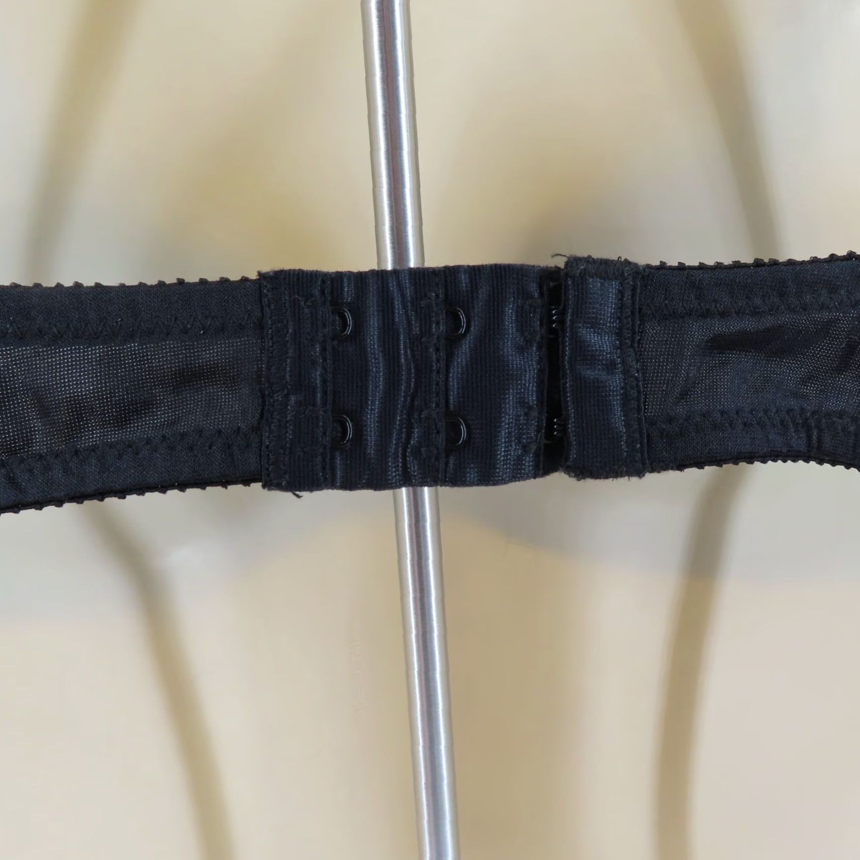 Vintage VINTAGE Gelmart Bra 36B Black Lace Underwire Padded Balconette Womens Size ONE SIZE - 6 Thumbnail