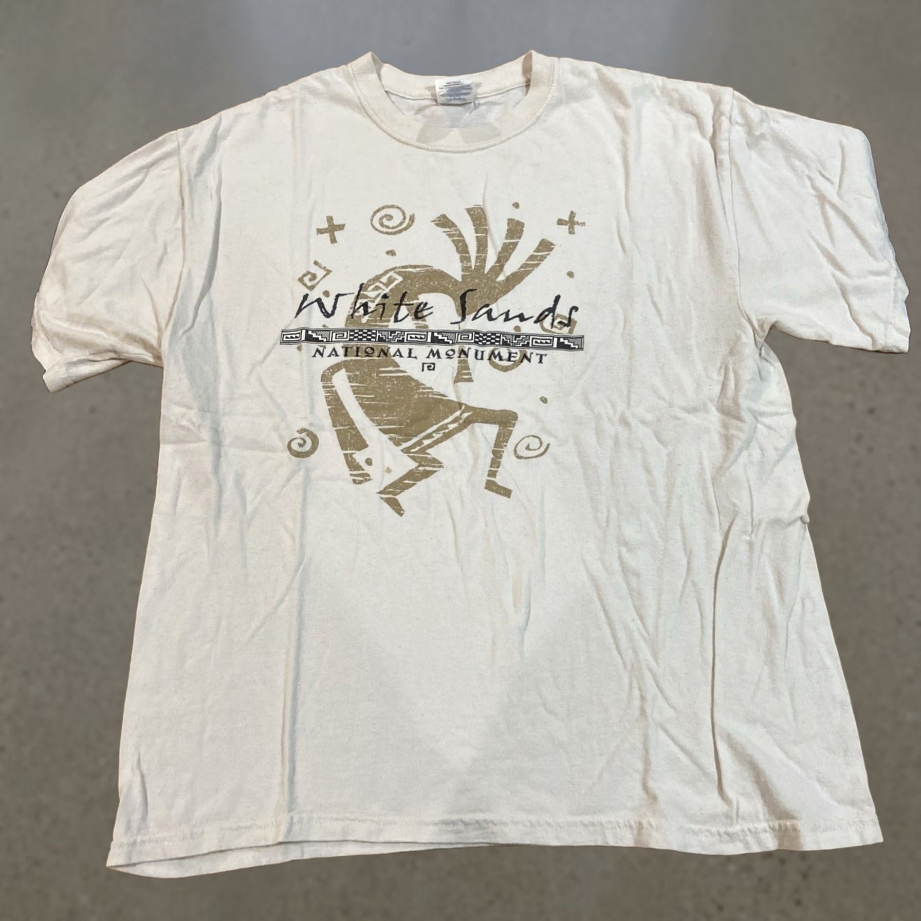 Gildan VINTAGE Gildan T-Shirt White Sands National Monument New Mexico Beige L Men Large Shirt Mens Size US L / EU 52-54 / 3 - 1 Thumbnail